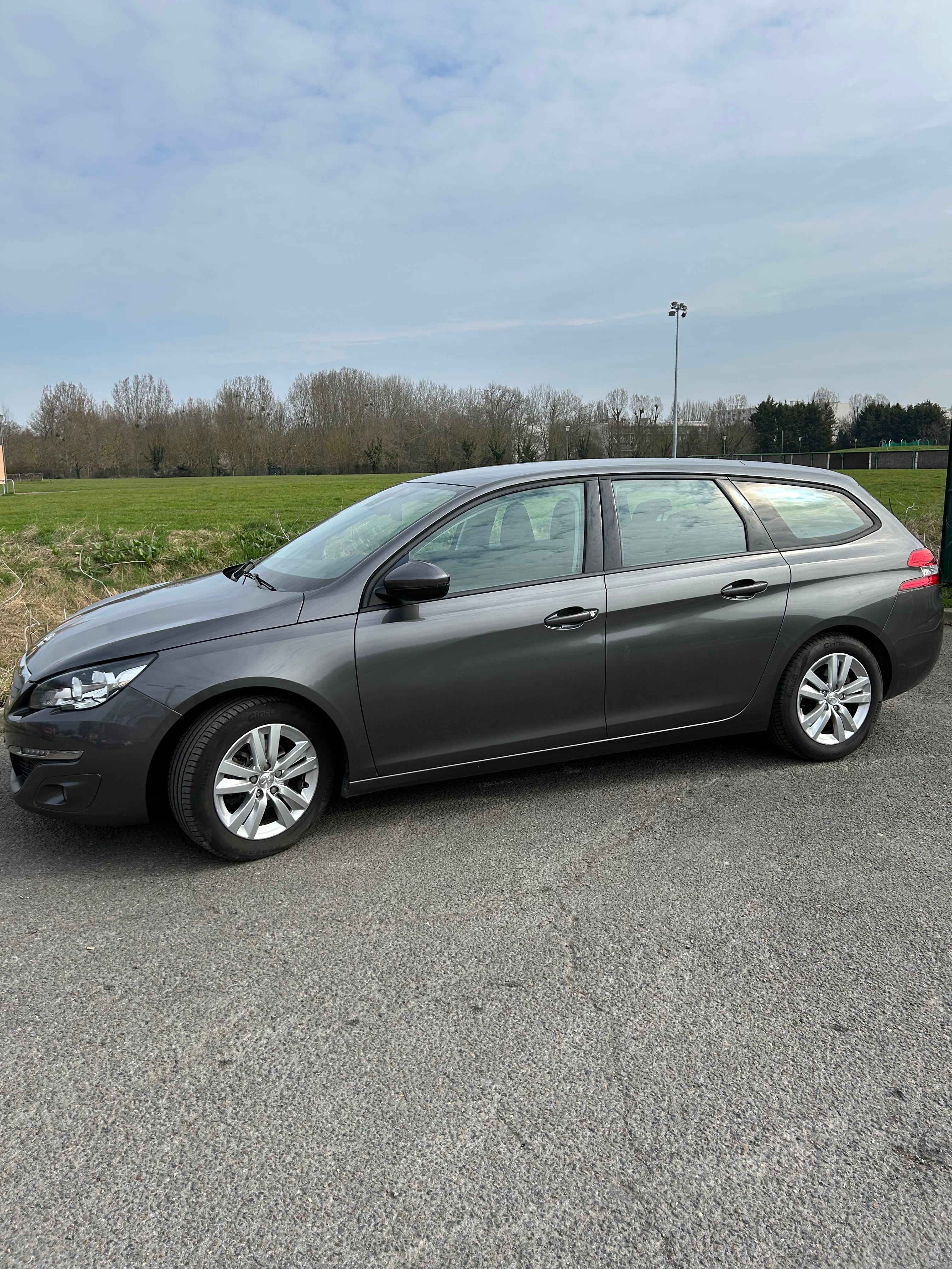 Peugeot 308 SW avec Régulateur de vitesse