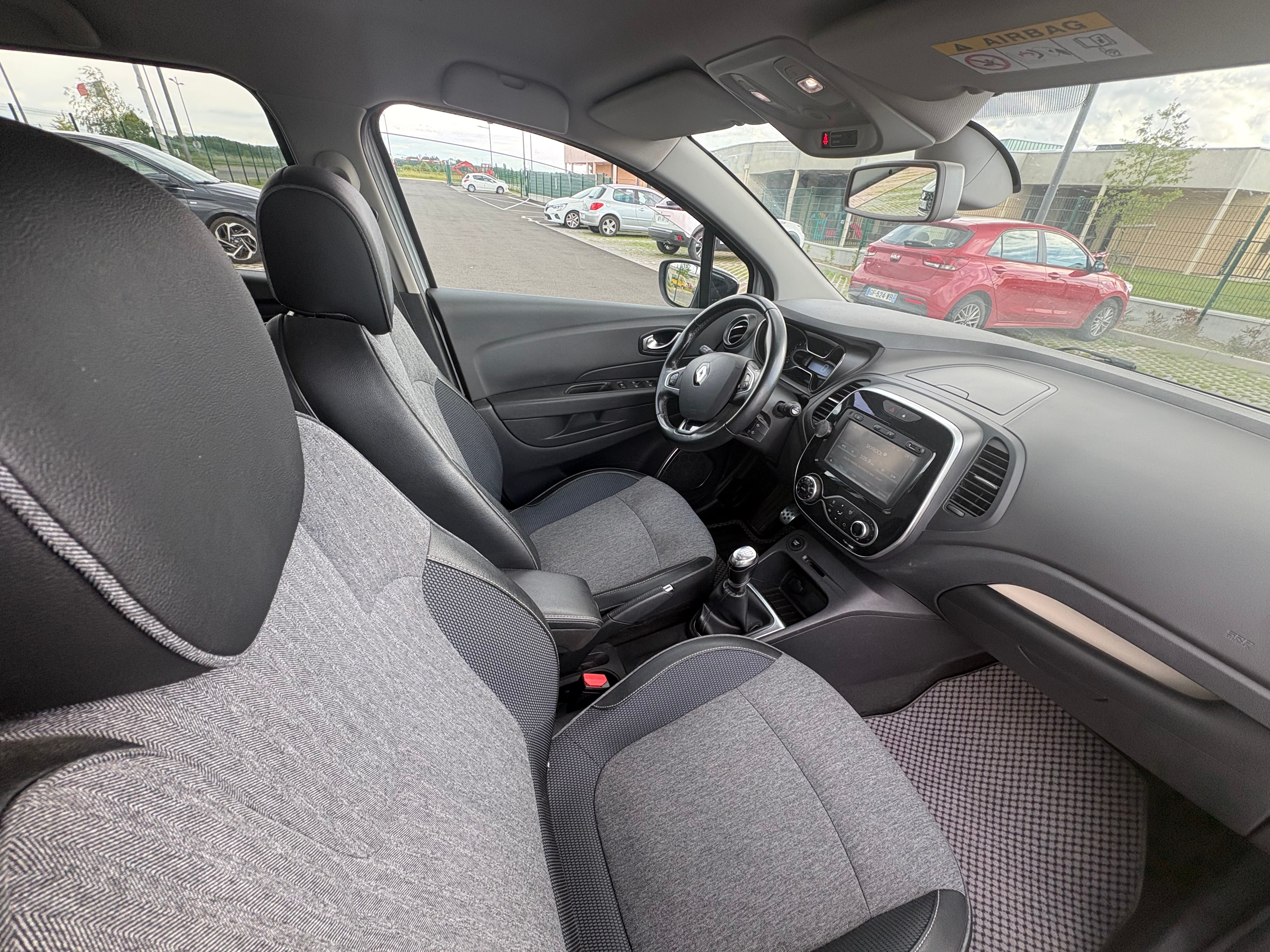 Renault Captur avec Autoradio