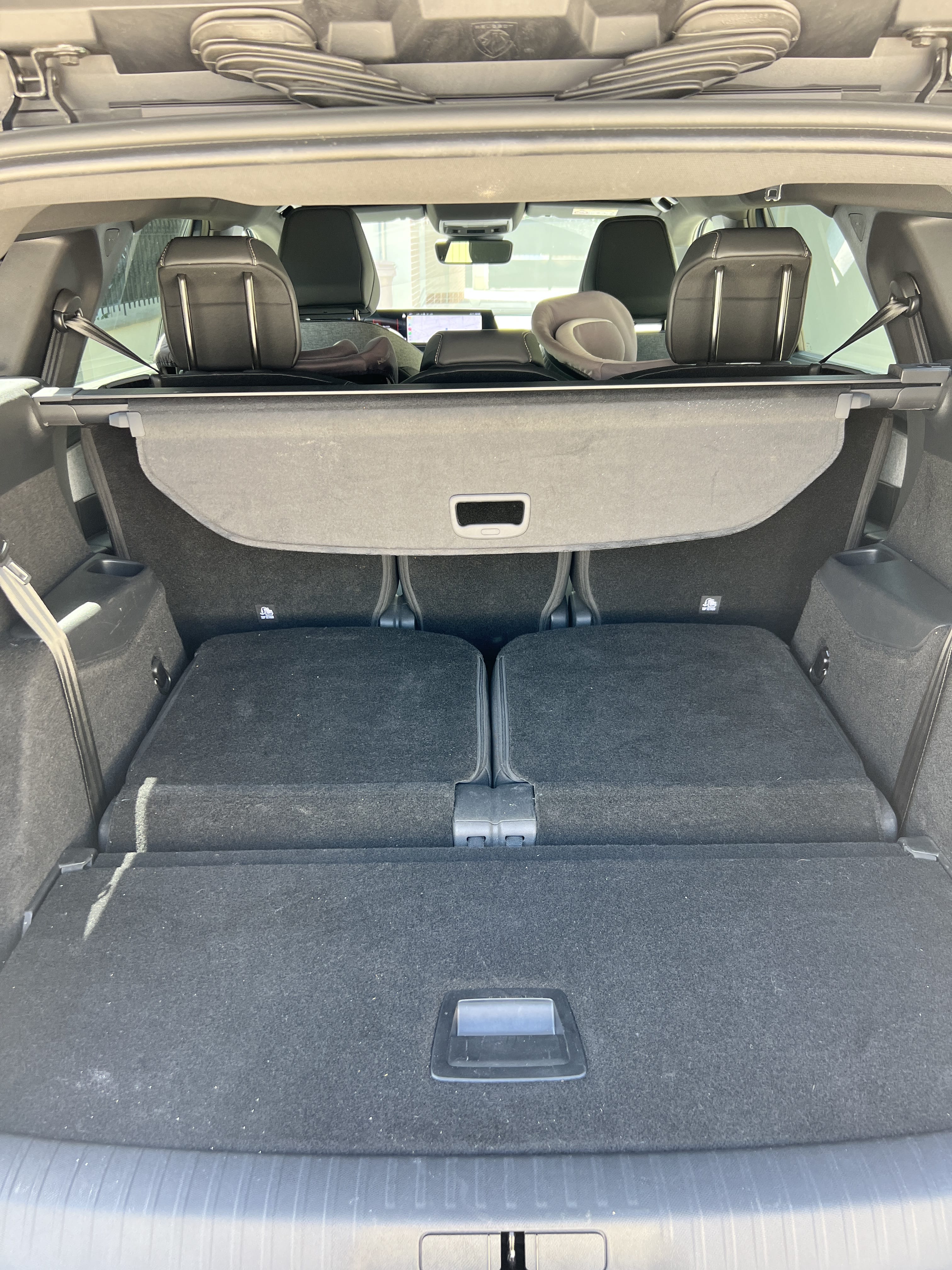 Peugeot e-5008 Allure • 7 places avec Siège bébé