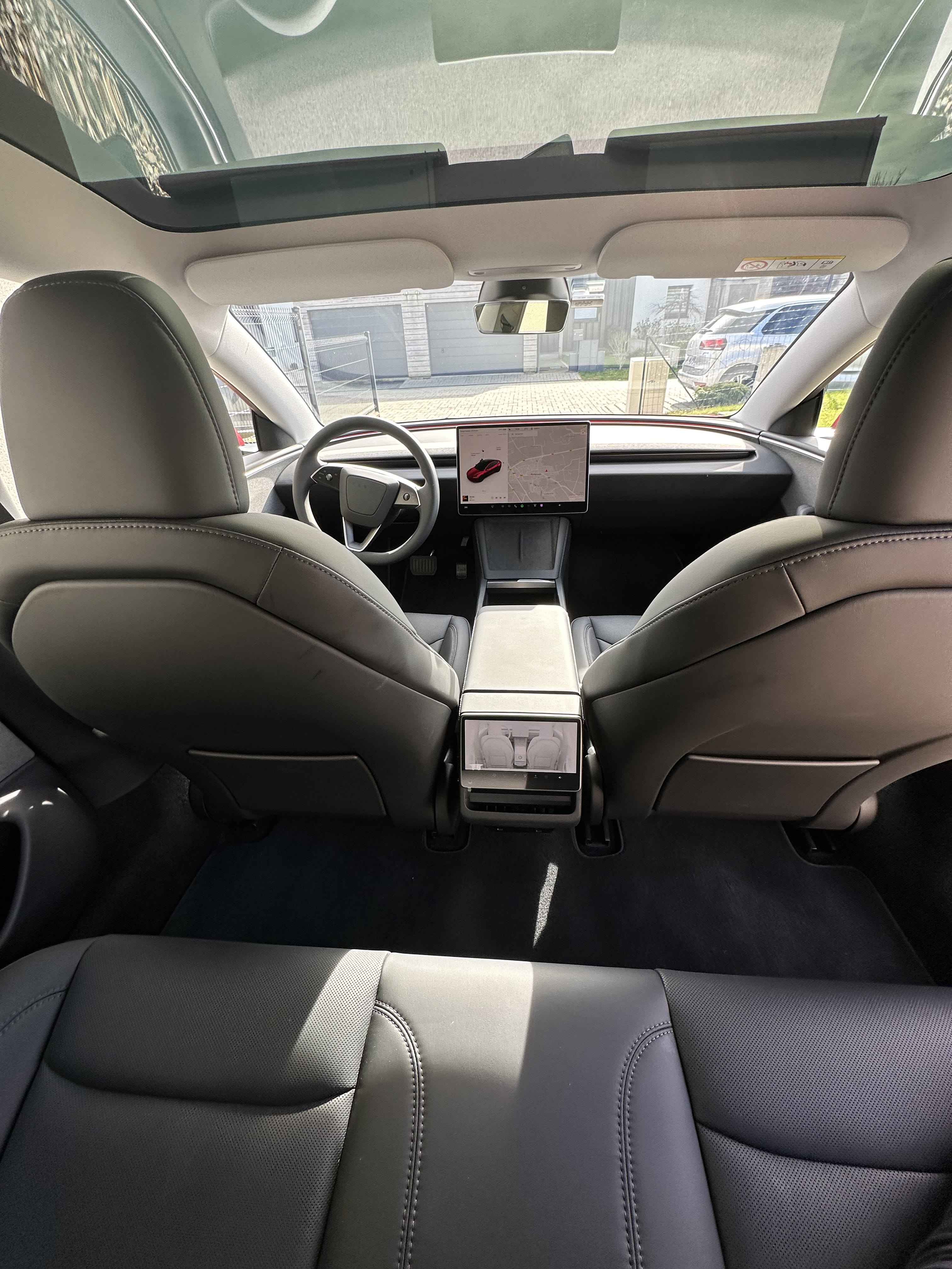 Tesla Model 3 avec GPS