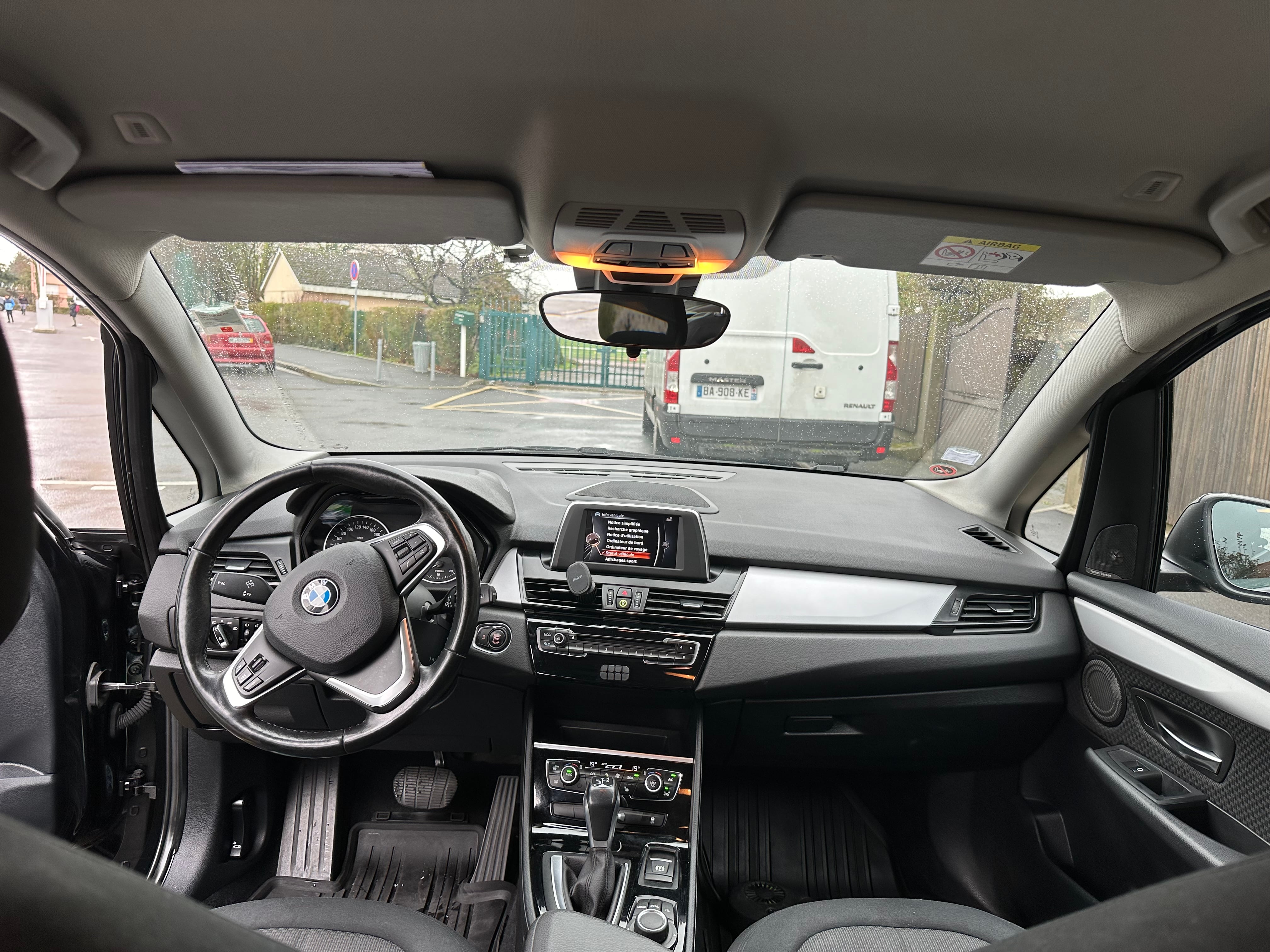 BMW 220d xDrive Active Tourer F45 avec Régulateur de vitesse