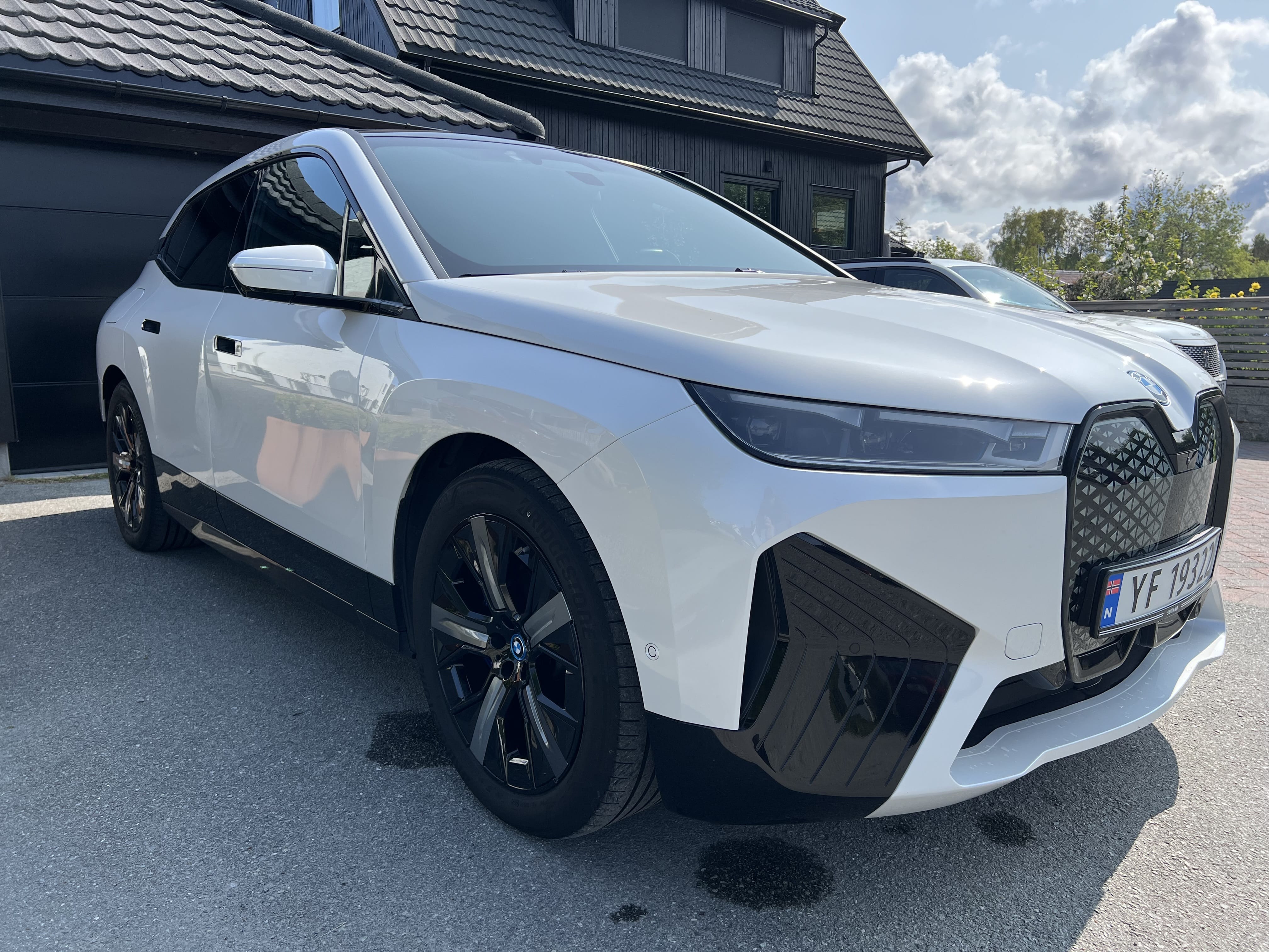 BMW iX xDrive40 med Dashcam