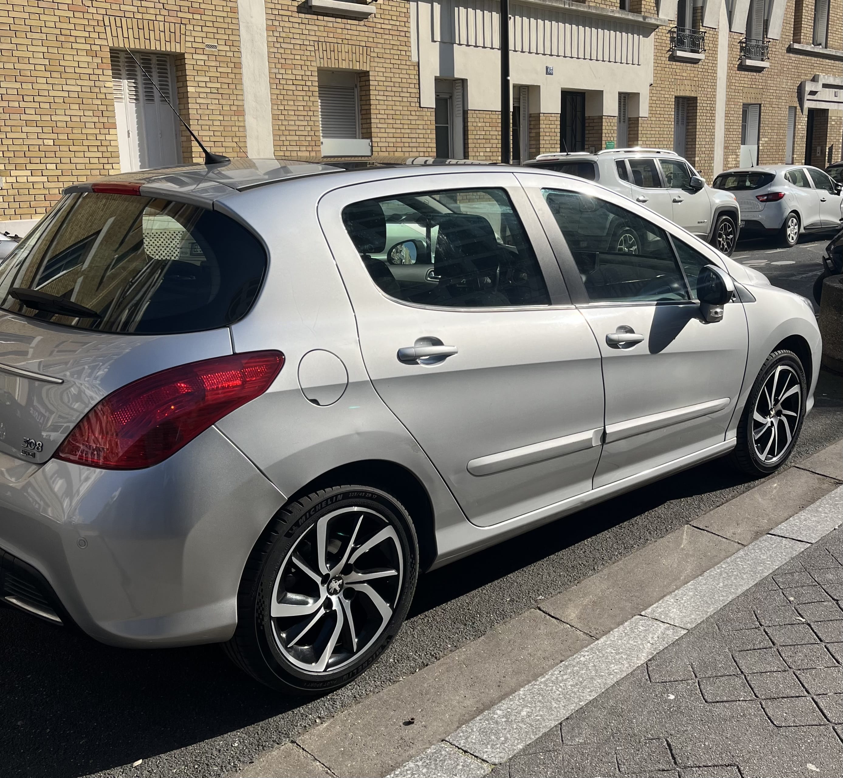 Peugeot 308 avec Climatisation