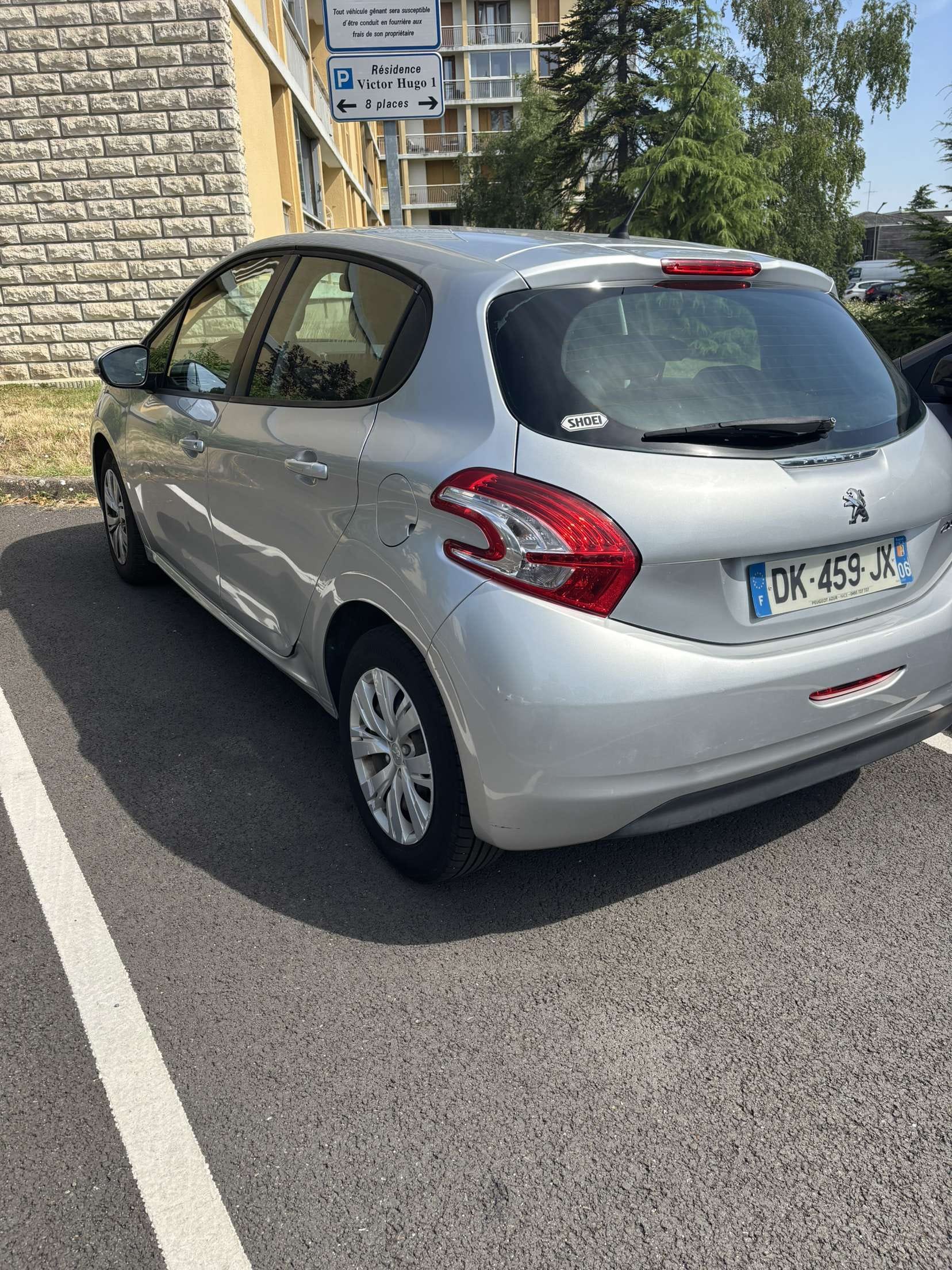 Peugeot 208 avec Climatisation