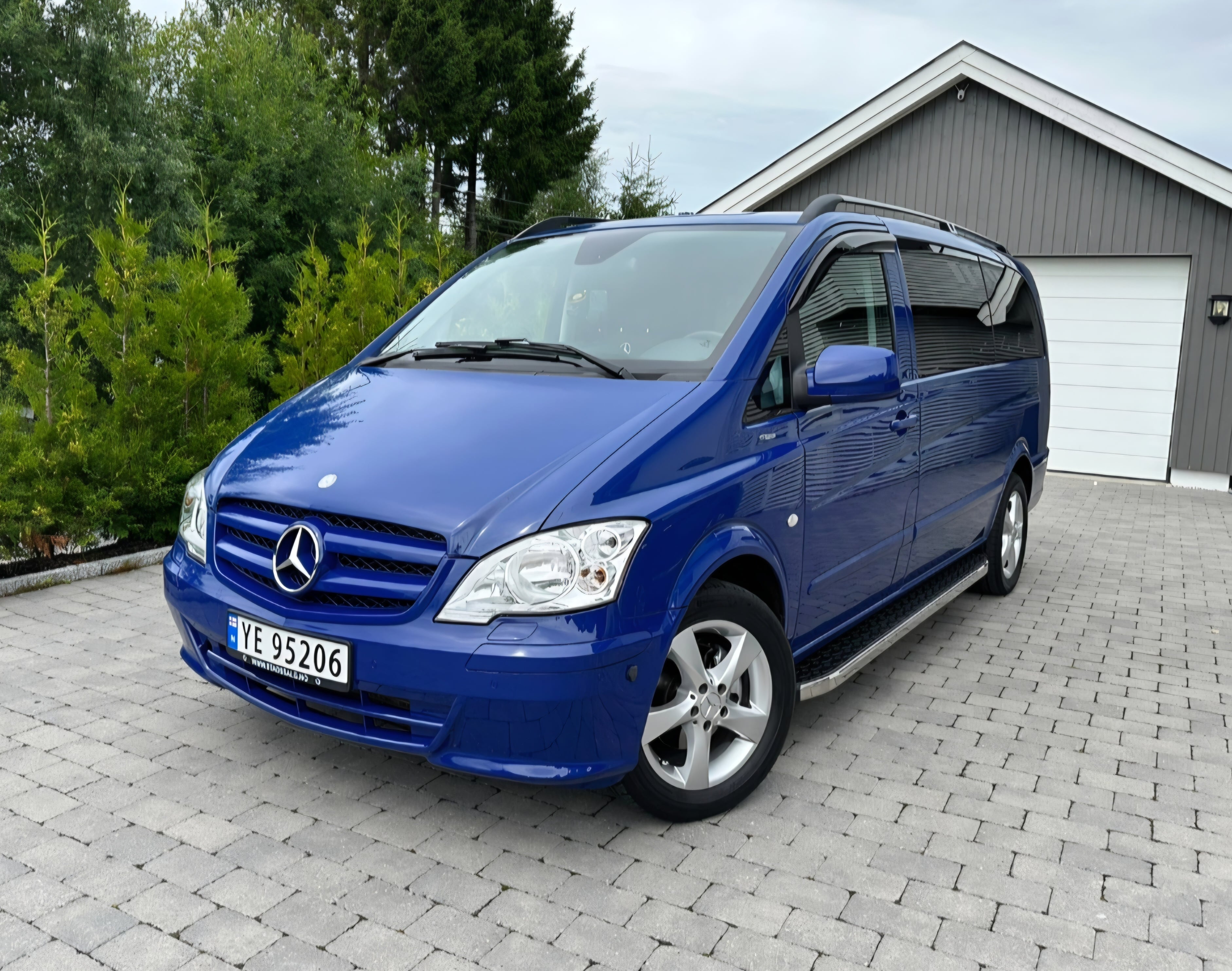 Mercedes-Benz Vito Tourer, 2013, Diesel, automatic, 8 seats