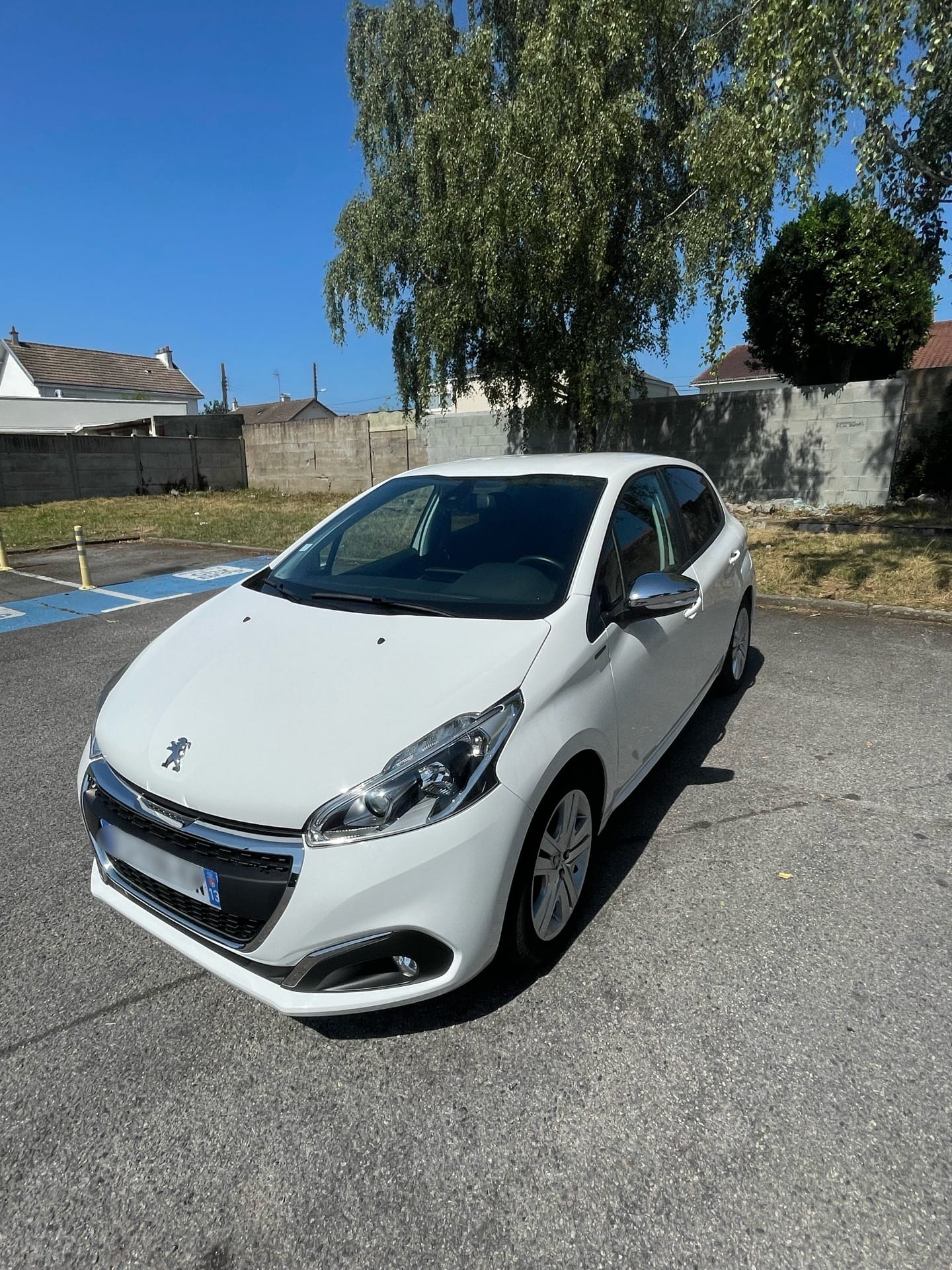 Peugeot 208, 2019, Essence 95