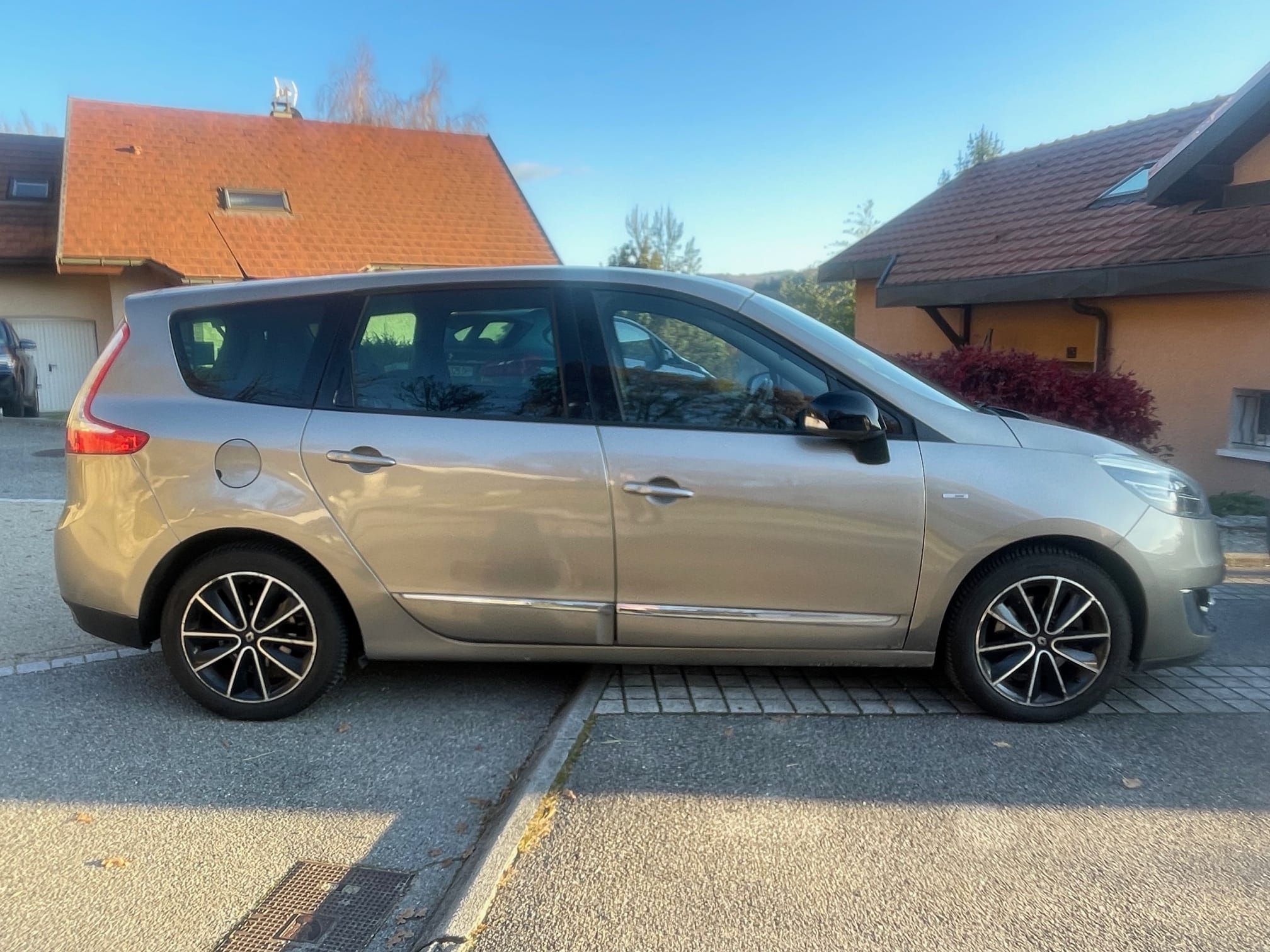 Renault Mégane Scenic 7 places avec Régulateur de vitesse