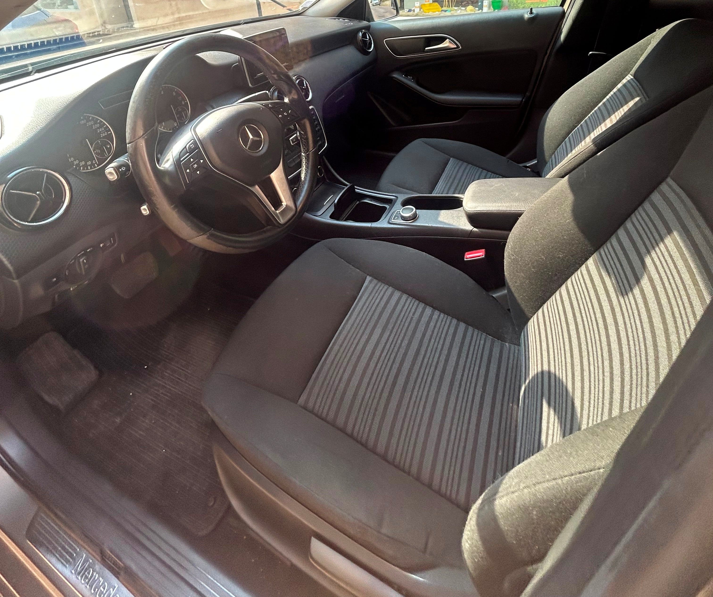 Mercedes-Benz Classe A avec Pneus neige