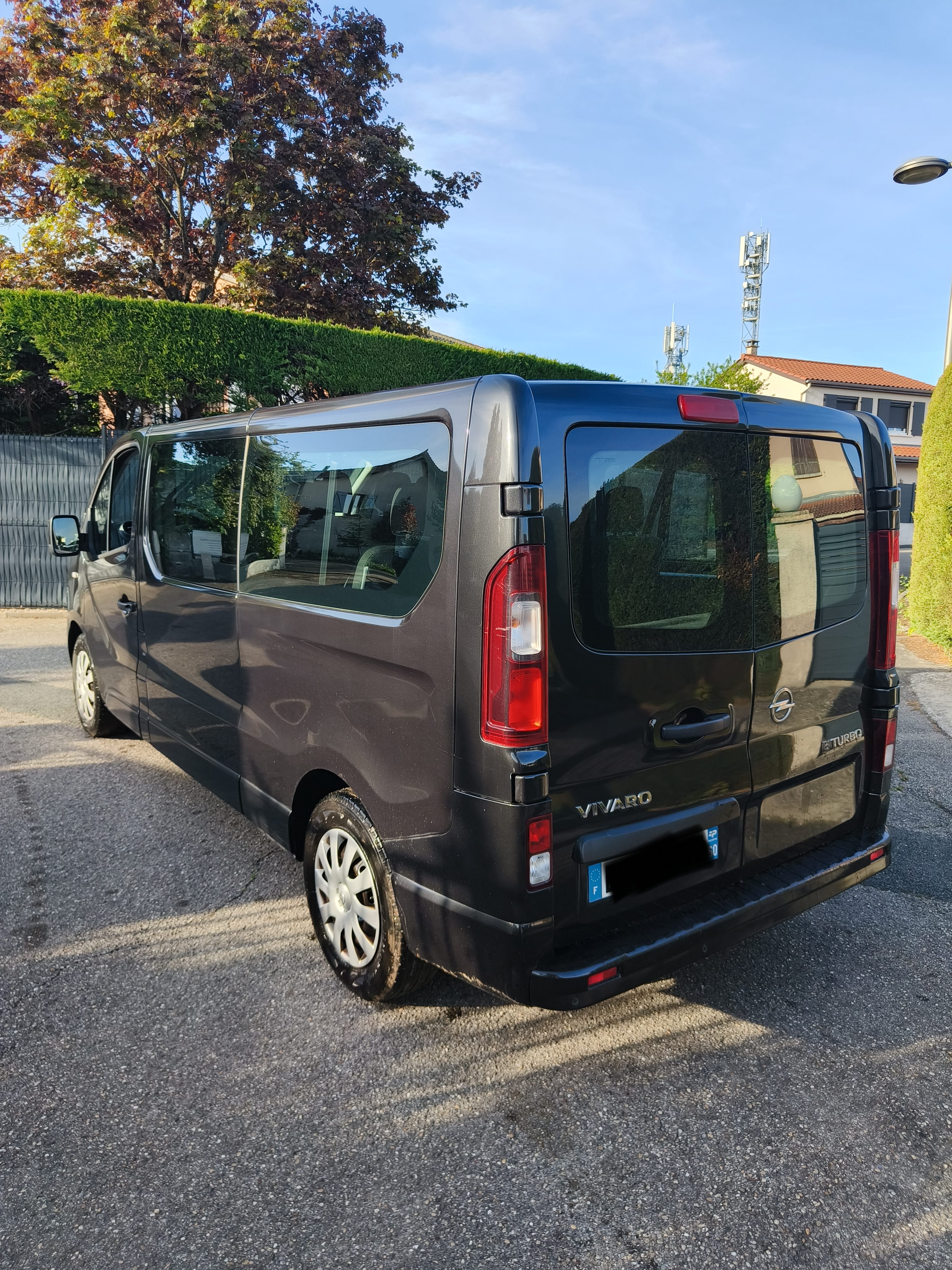 Opel Vivaro Combi avec Climatisation