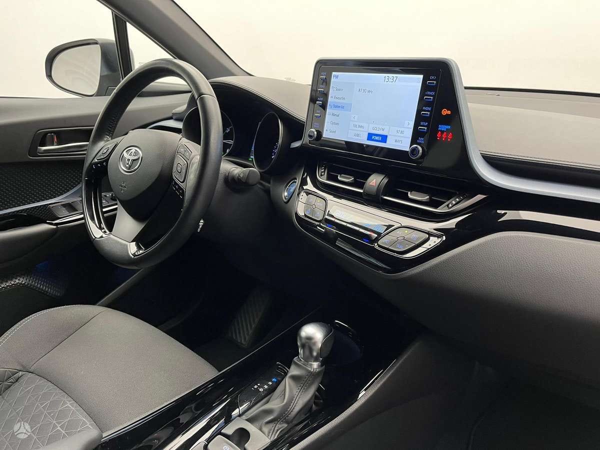 Toyota C-HR Hybrid avec Android Auto