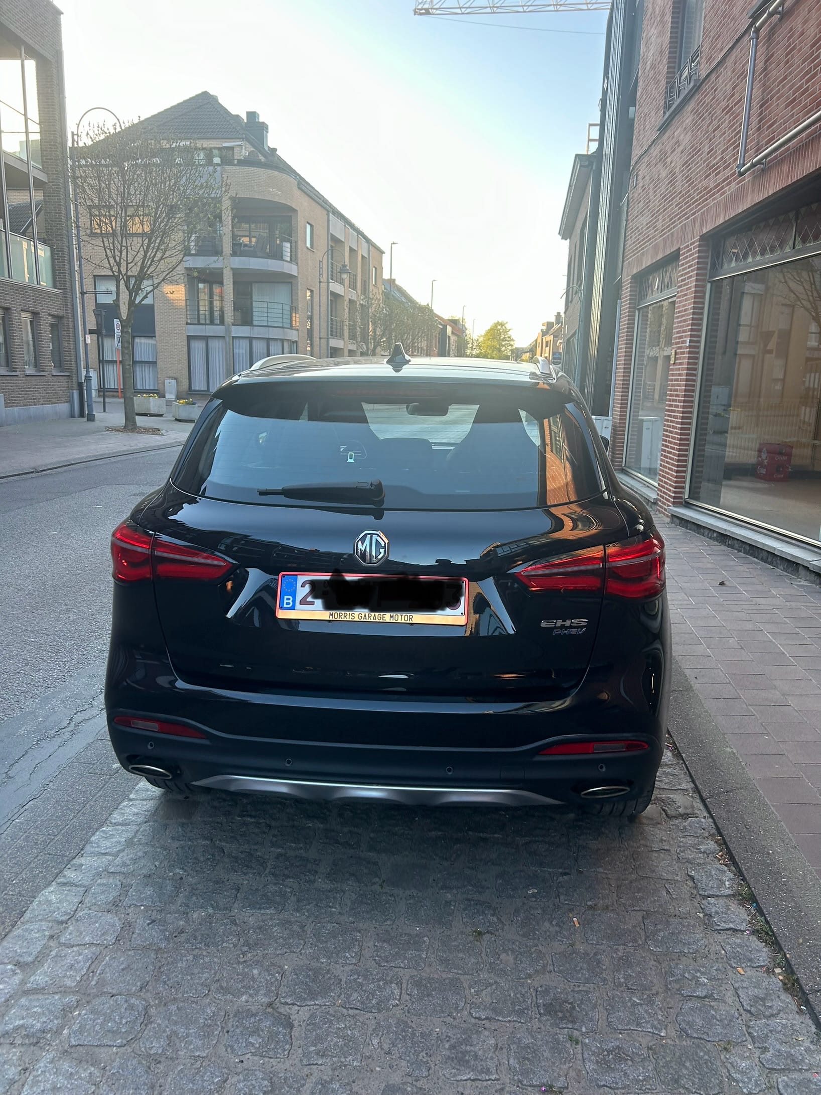 MG RX6 Plug hybride (PHEV) rechargeable et essence avec 51 km d’autonomie Electrique met GPS