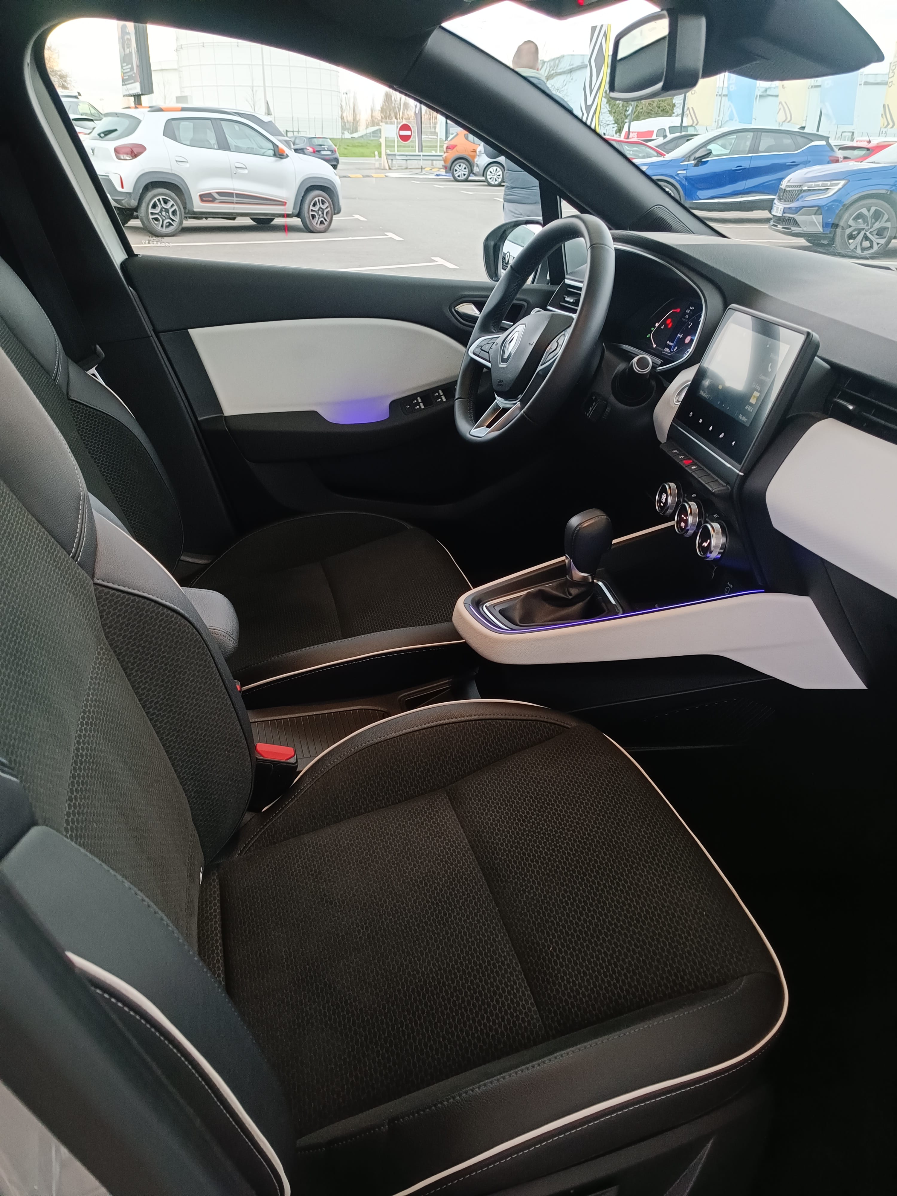 Renault Clio V TCe 90 X-Tronic - Intens ( boîte auto)