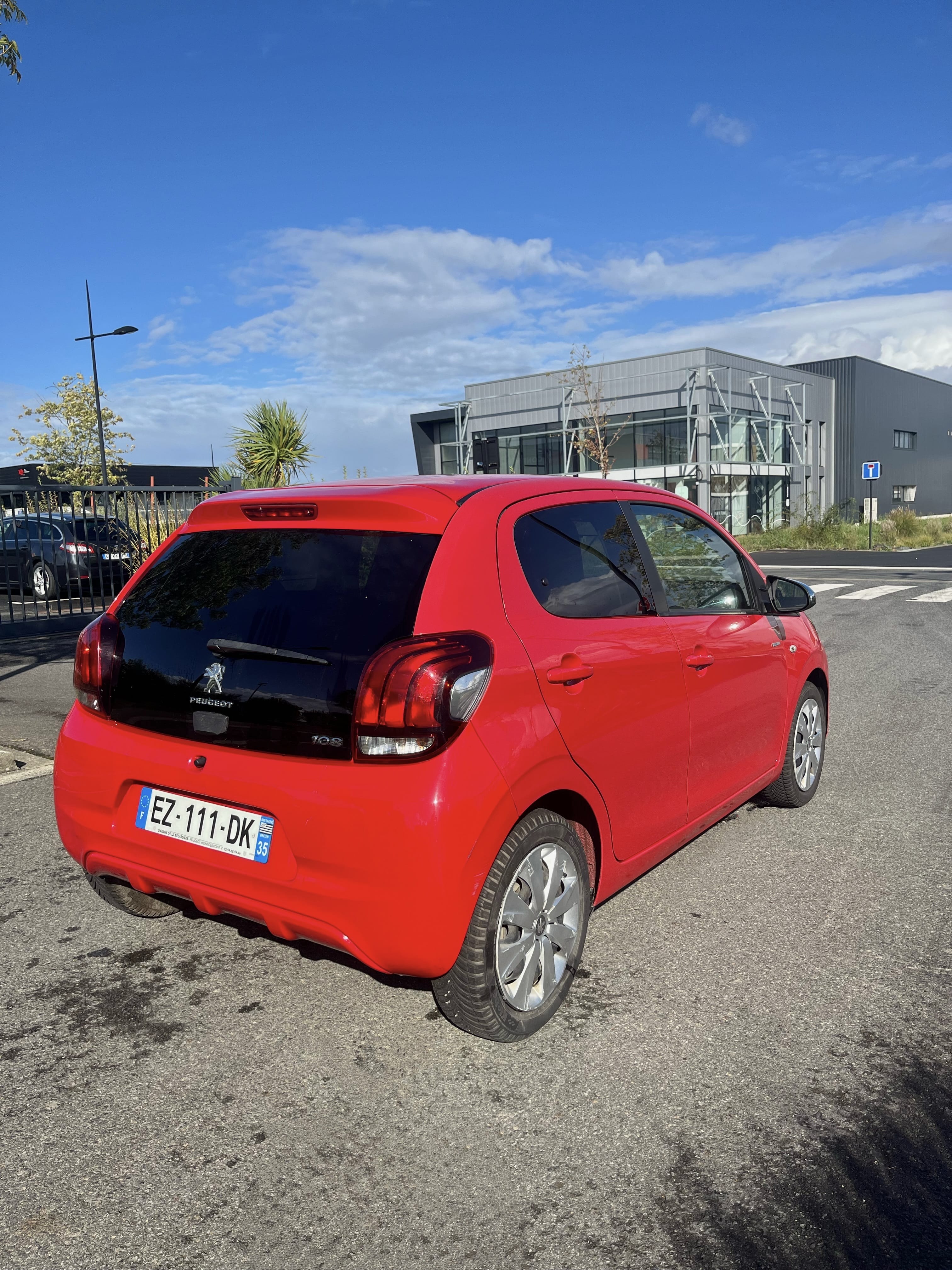 Peugeot 108 with Bluetooth audio