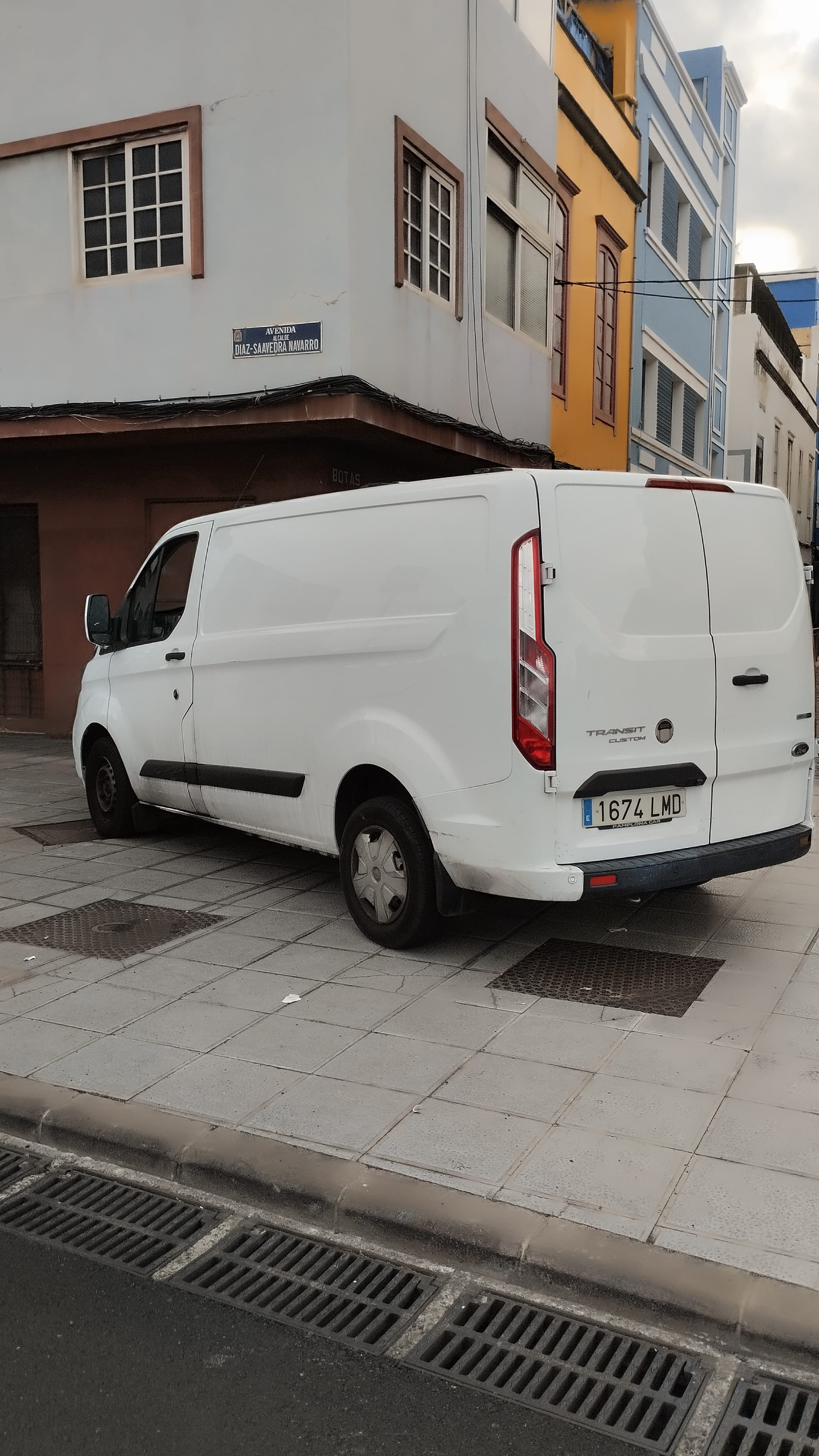 Ford Transit Custom Furgoneta mit Klimaanlage