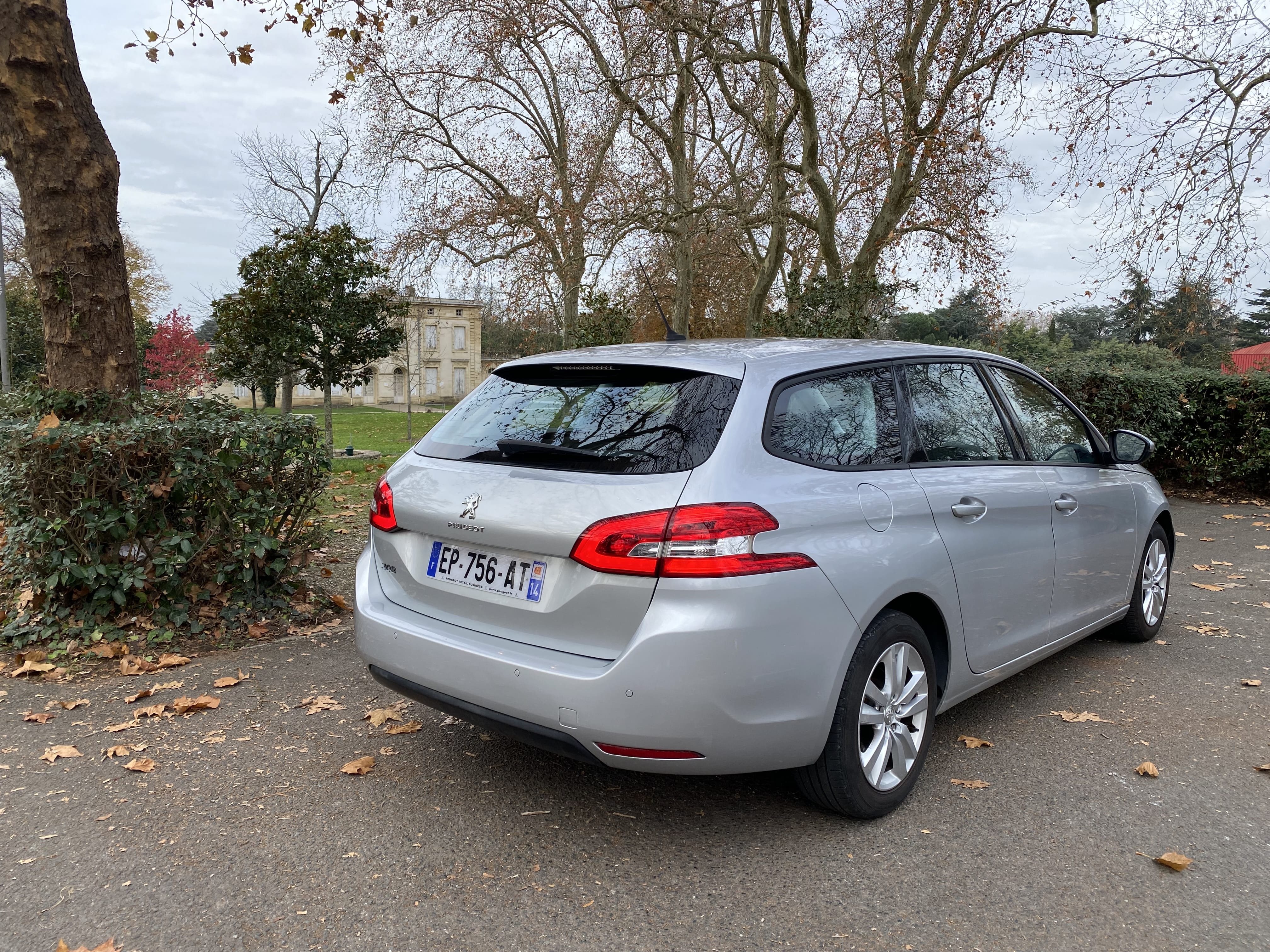 Peugeot 308 SW avec GPS