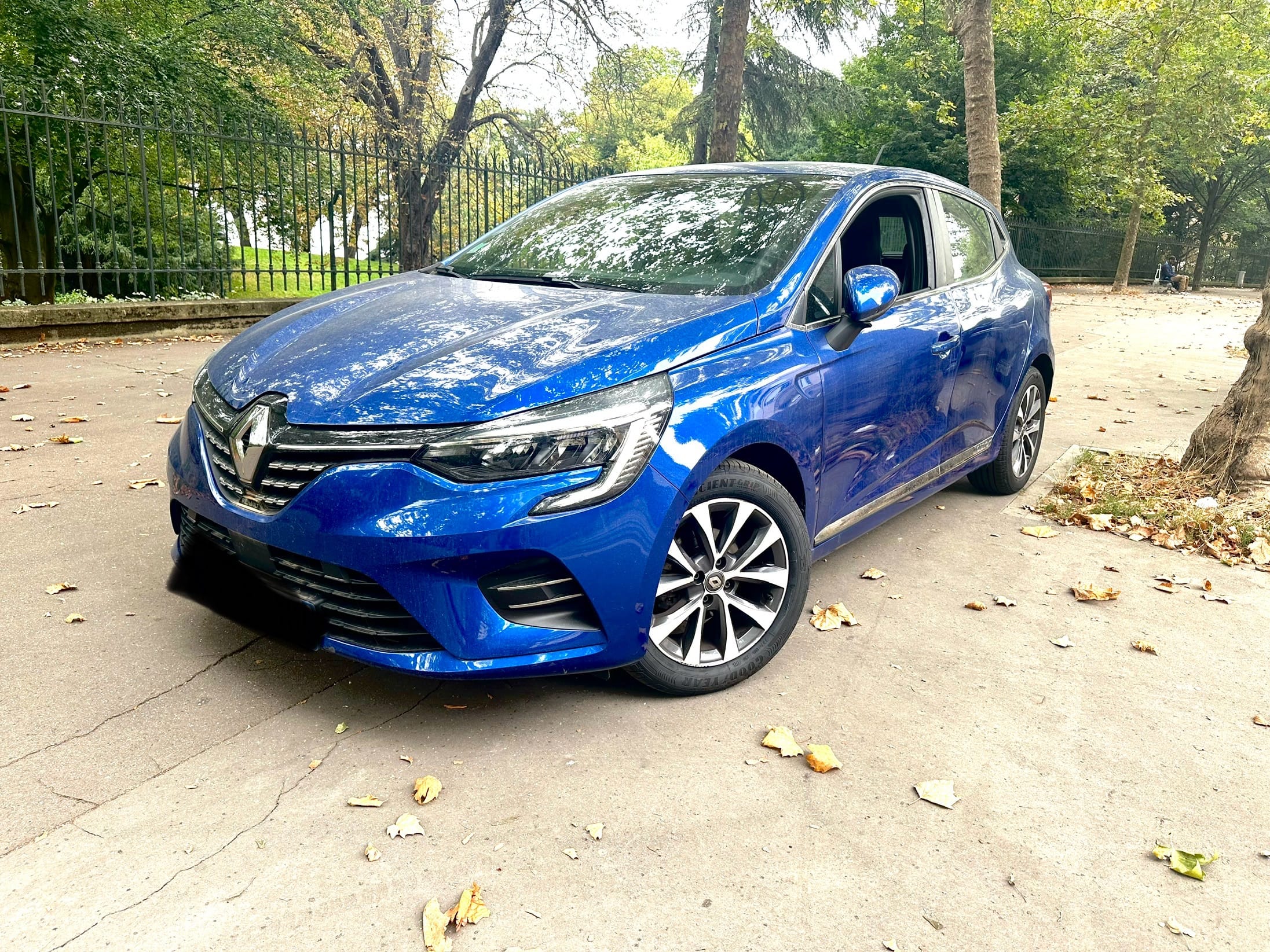 Renault Clio FV583 avec Climatisation