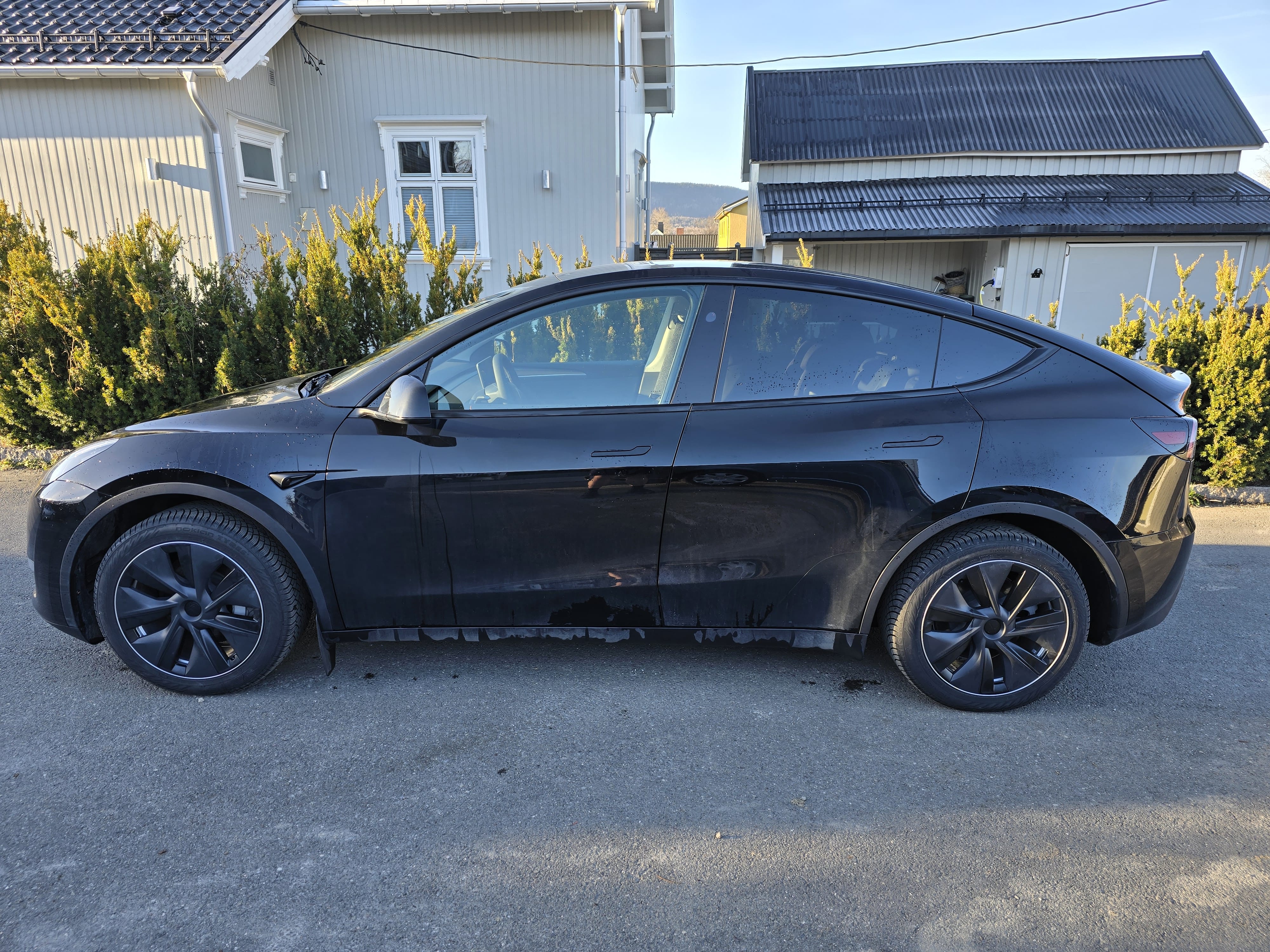 Tesla Model Y Long Range med Ryggekamera