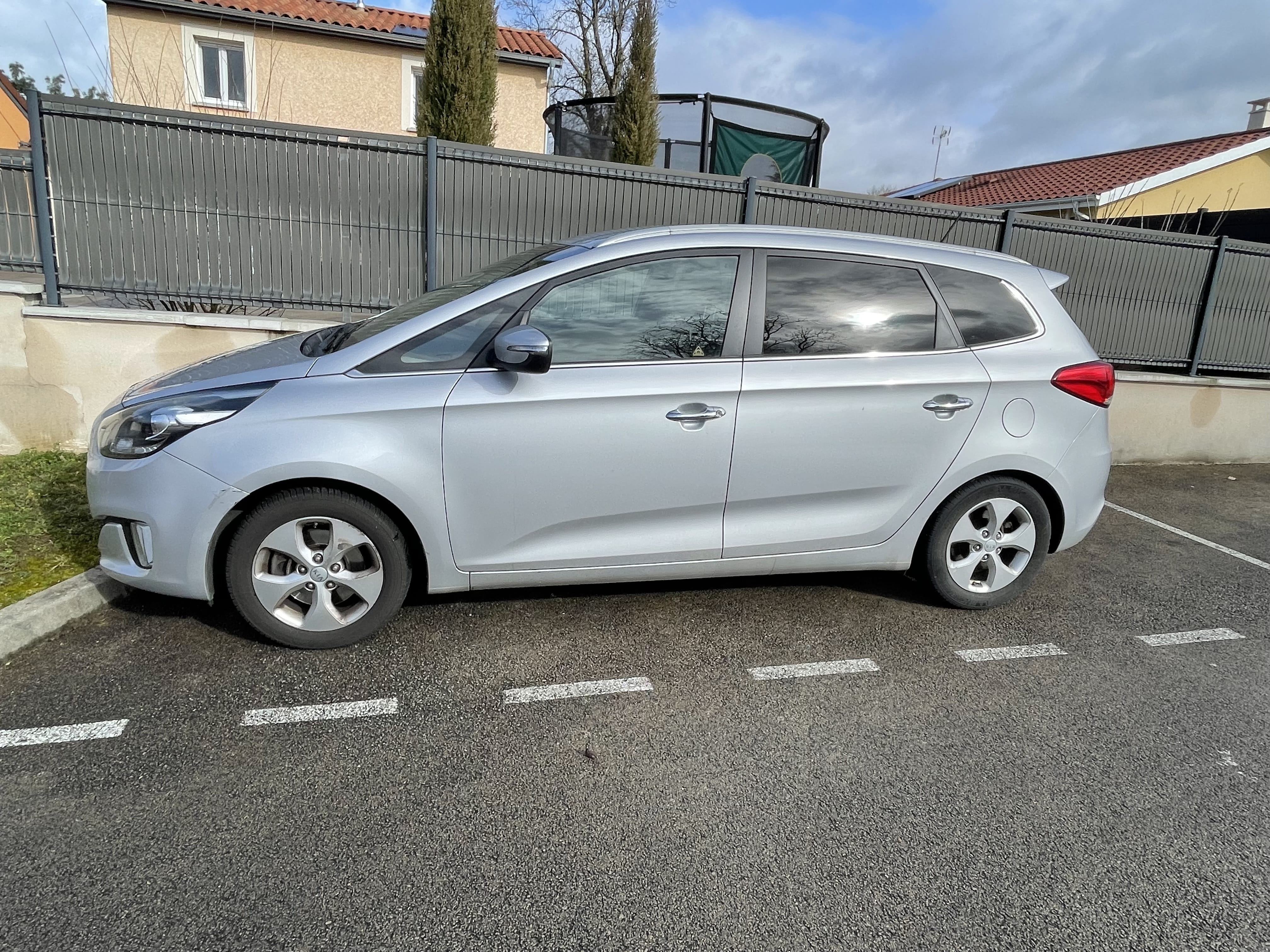 Kia Carens avec Climatisation