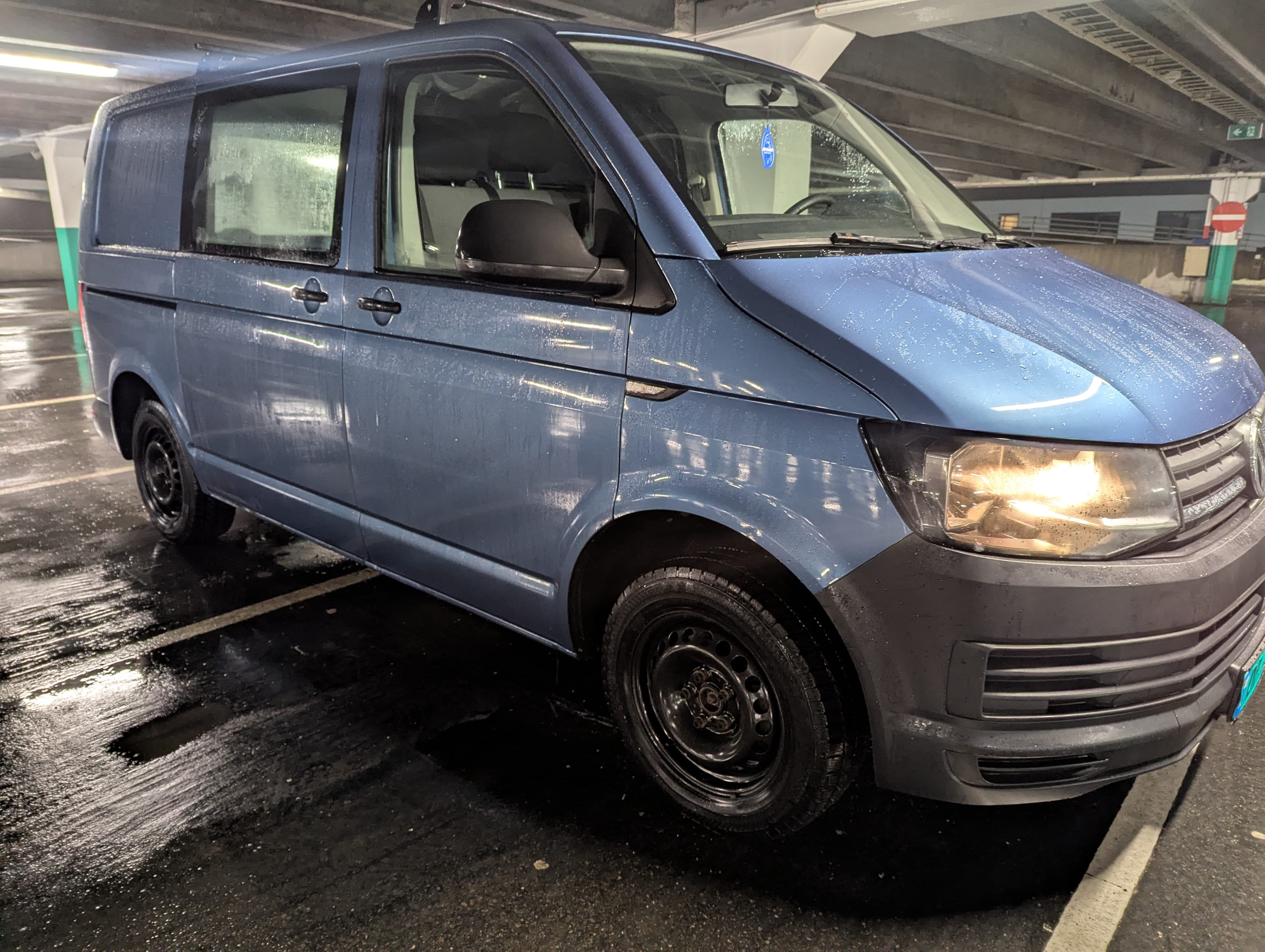 Volkswagen Transporter med Aircondition