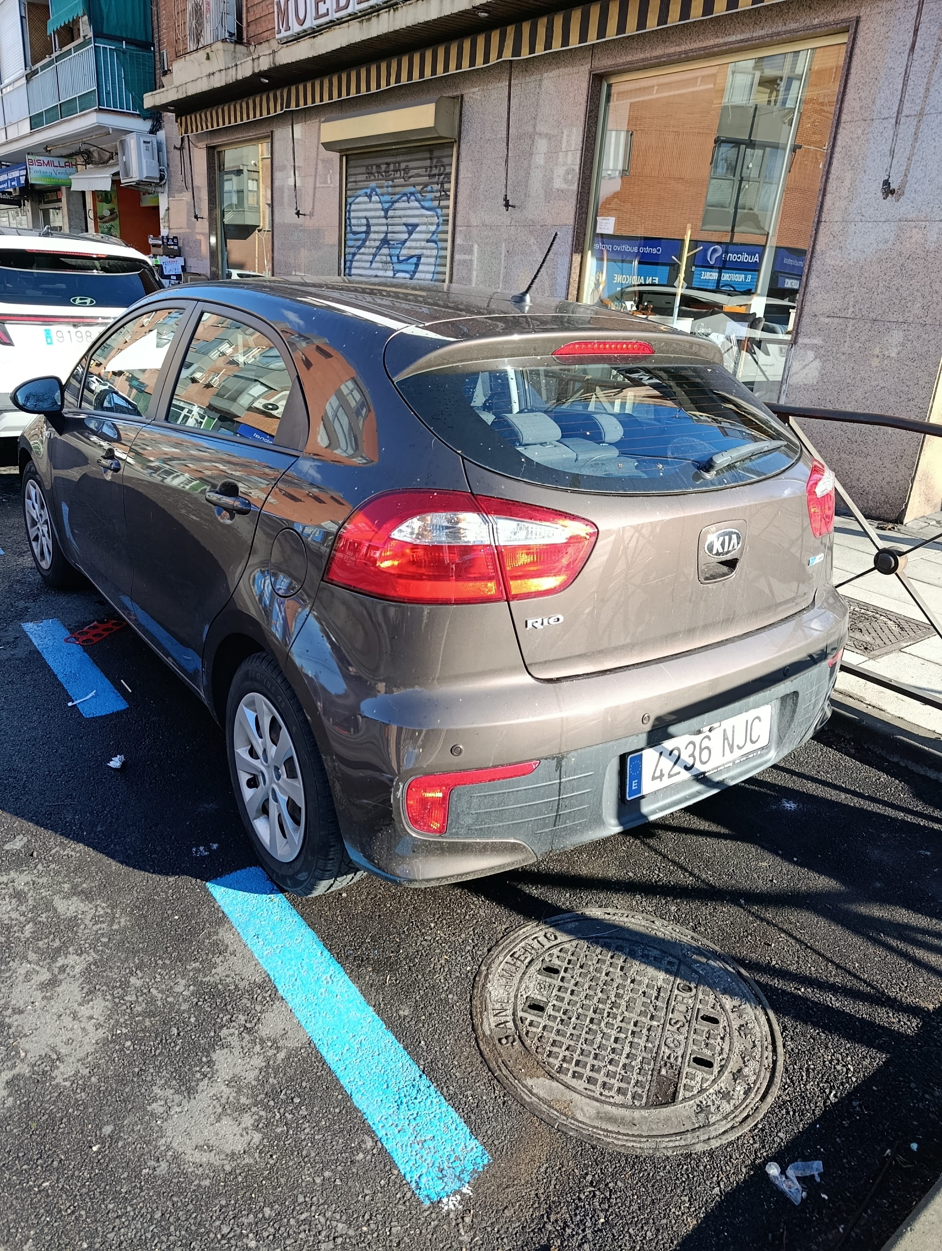 Kia Rio con Aire acondicionado