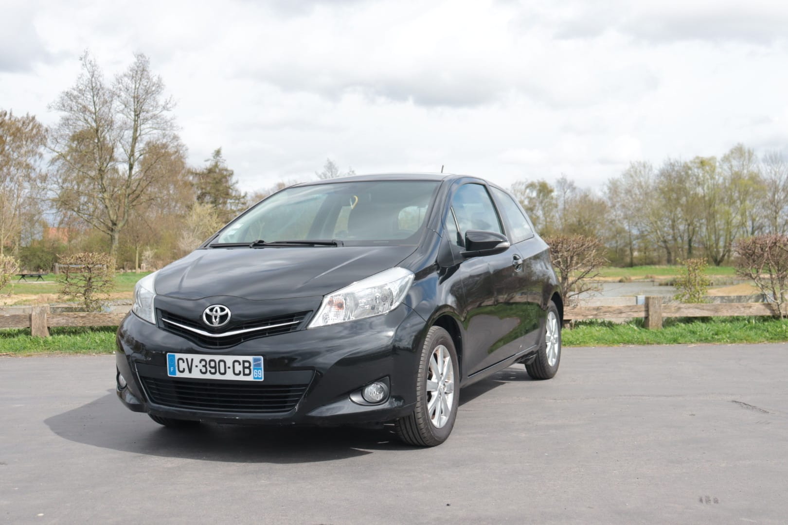 Toyota Yaris, 2013, Essence 98