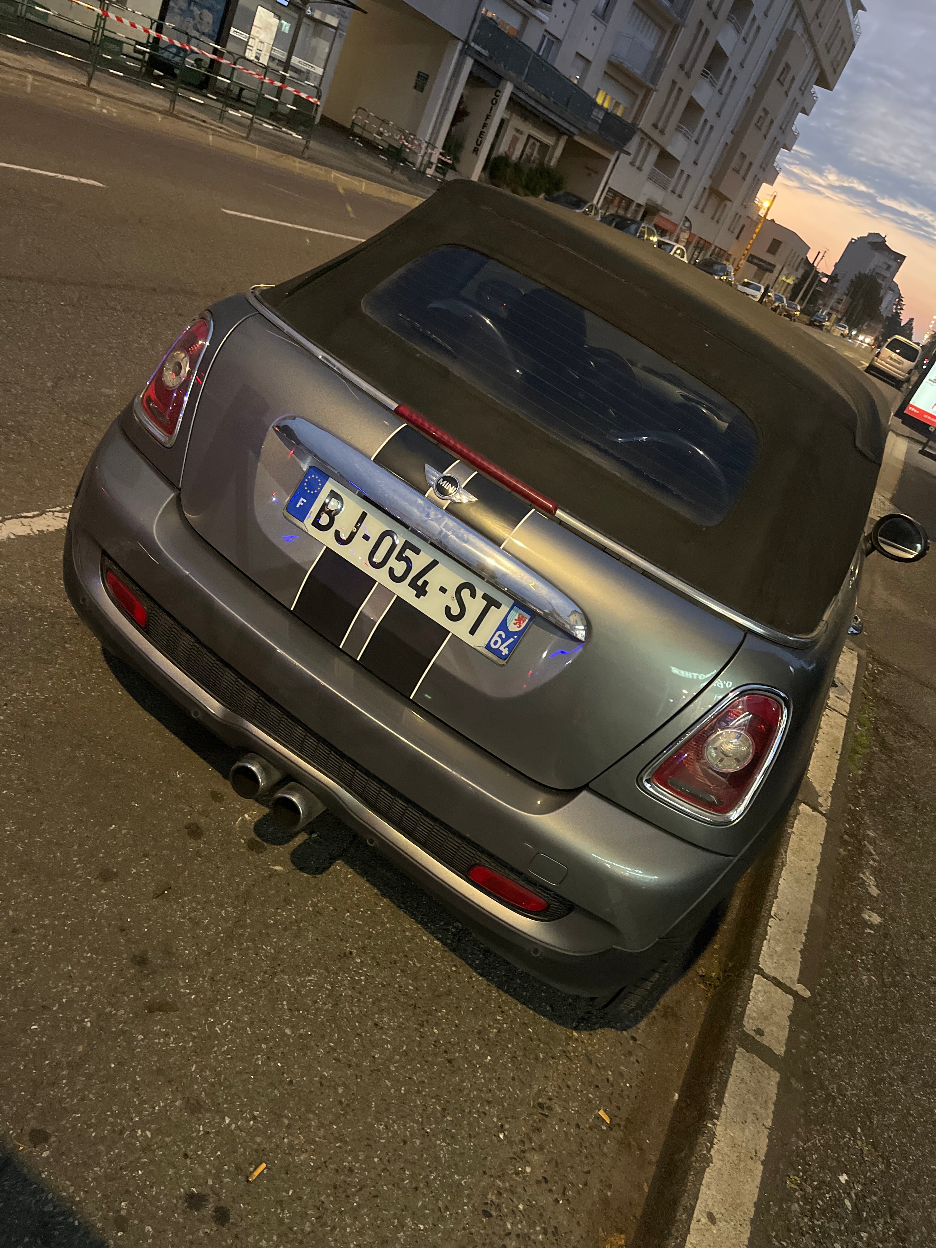 Mini Cooper S Cabrio avec GPS