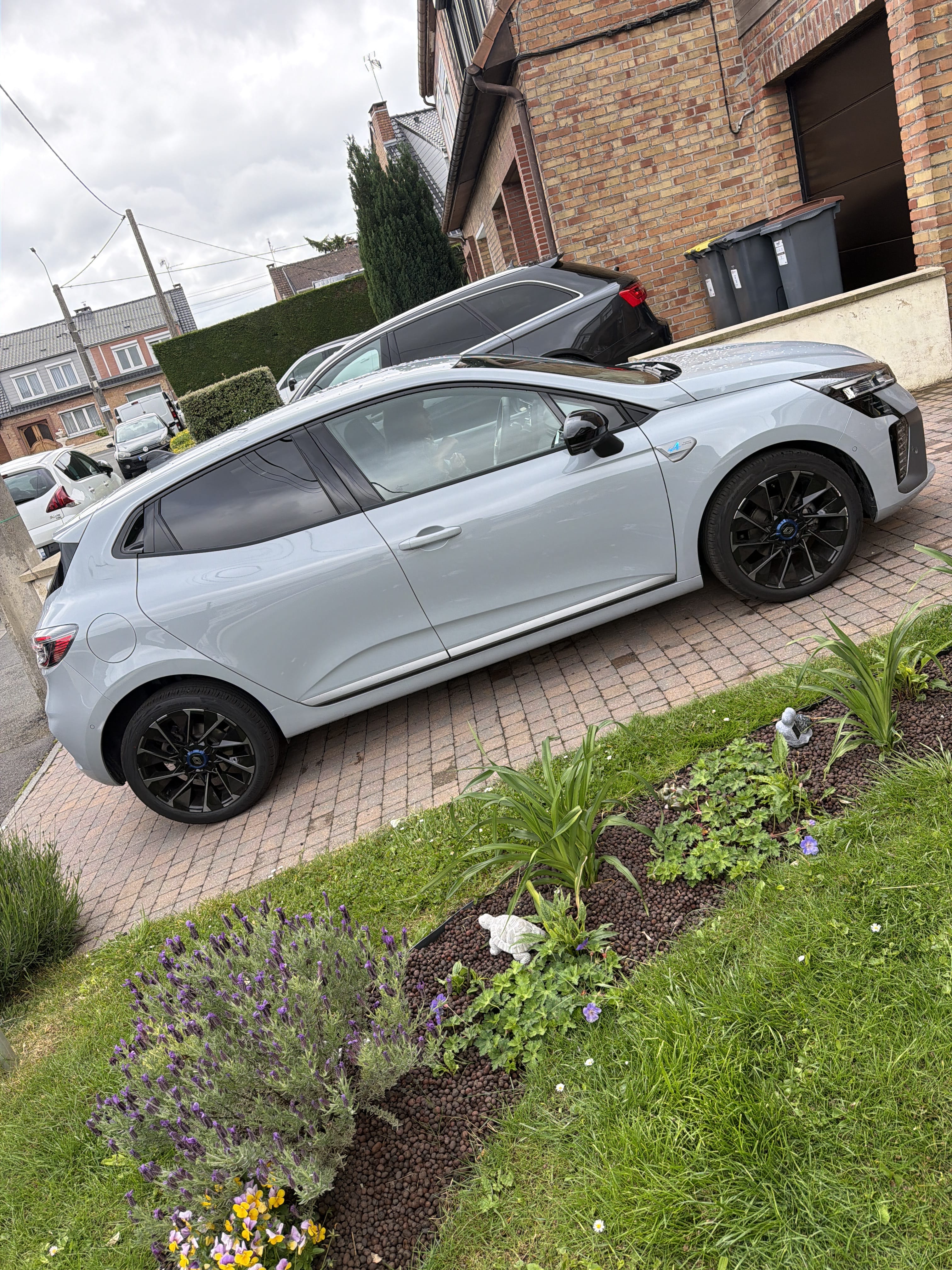 Renault Clio, 2025, Essence 95