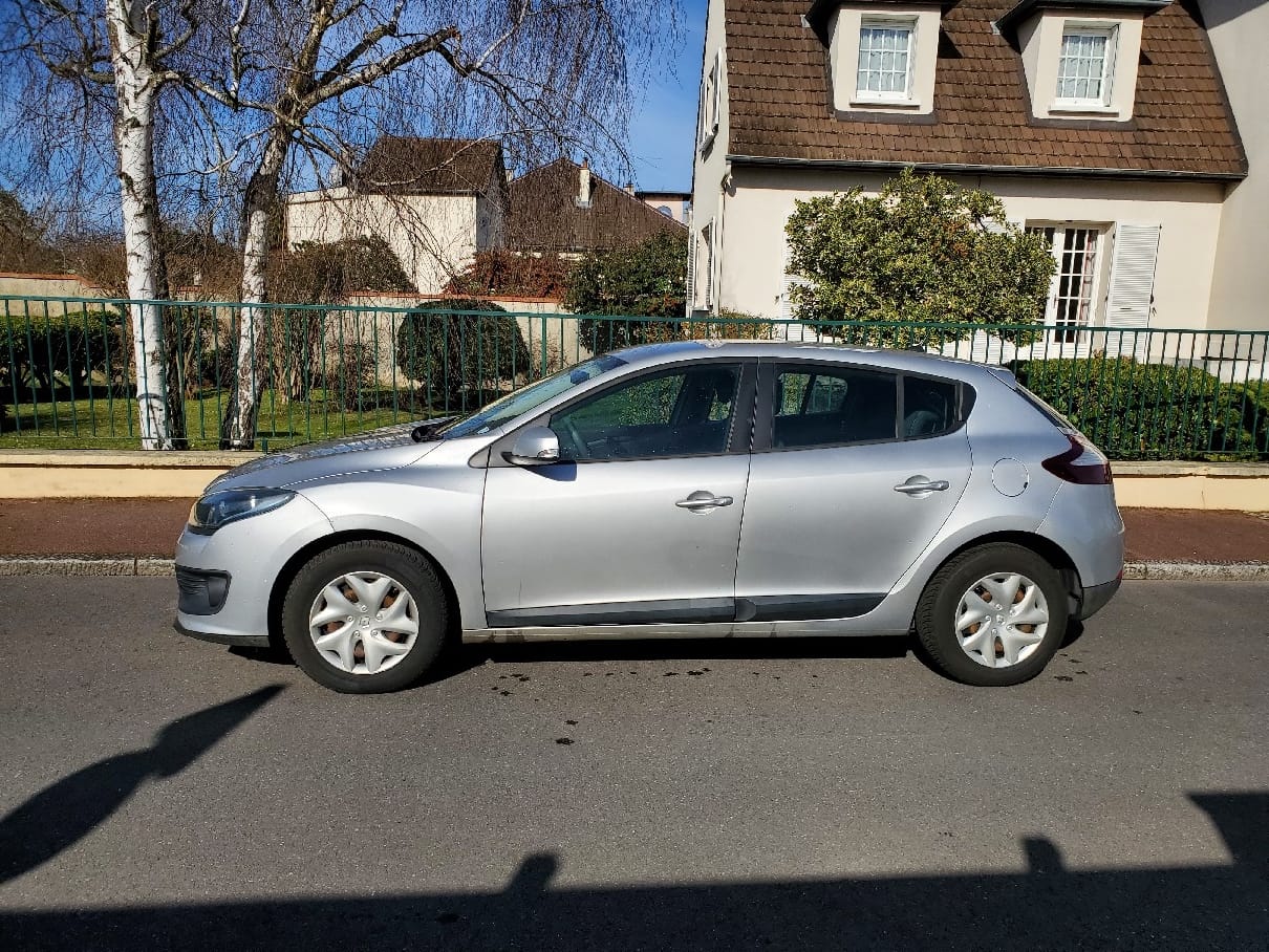 Renault Mégane 1.6 16V 110 ch Authentique avec Climatisation
