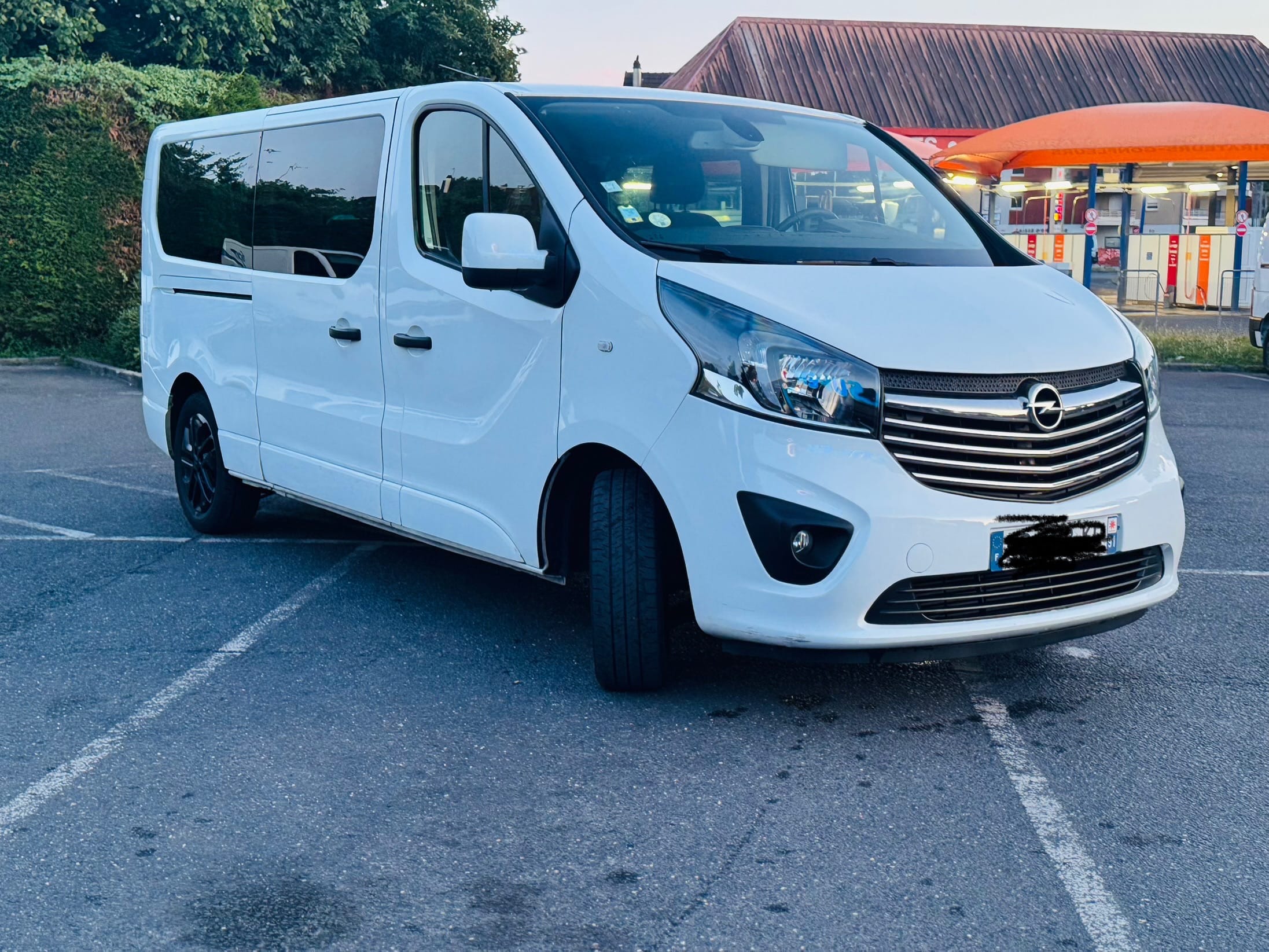 Opel Vivaro Combi