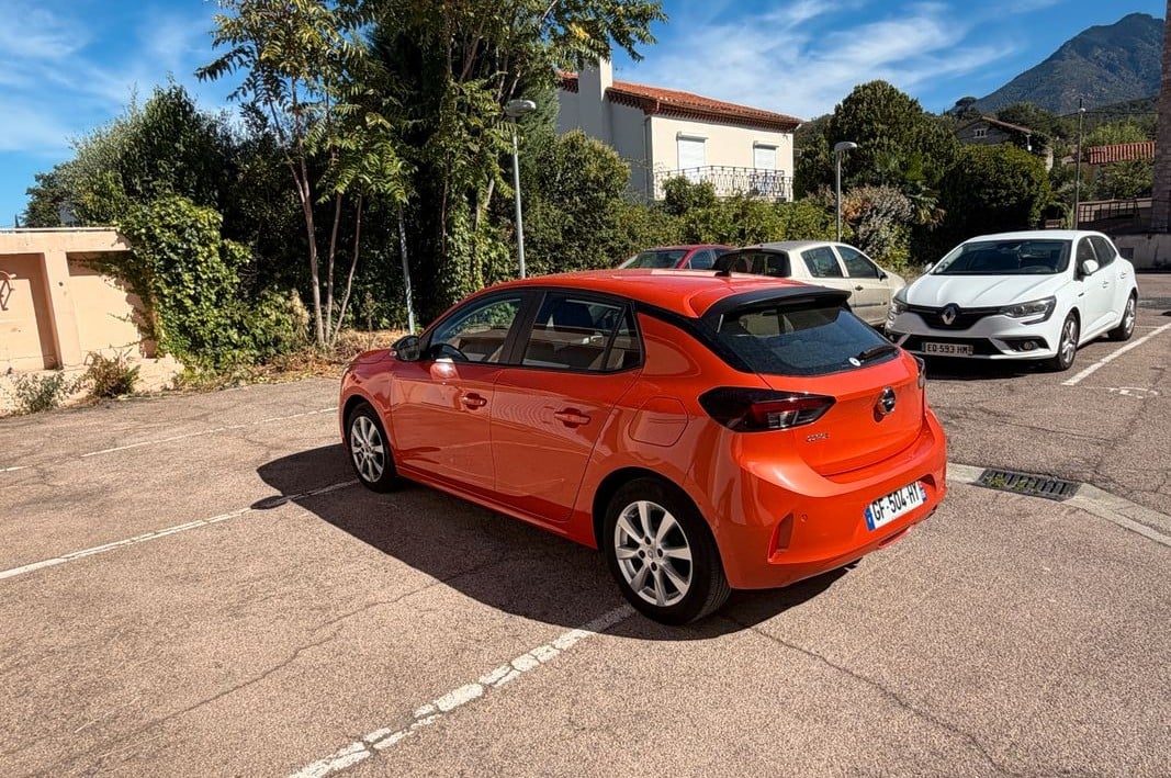 Opel Corsa avec Climatisation