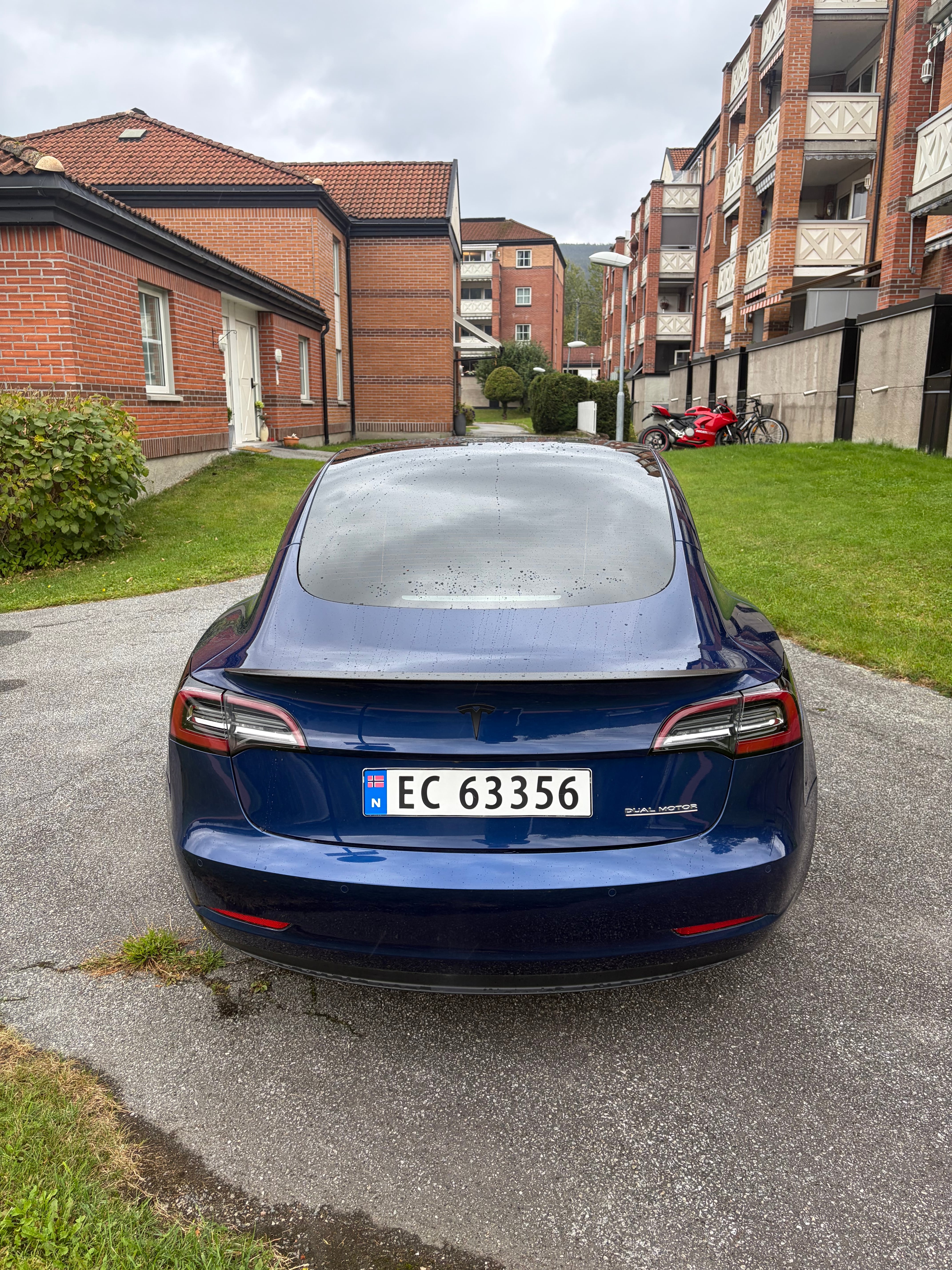 Tesla Model 3 Performance med Aircondition
