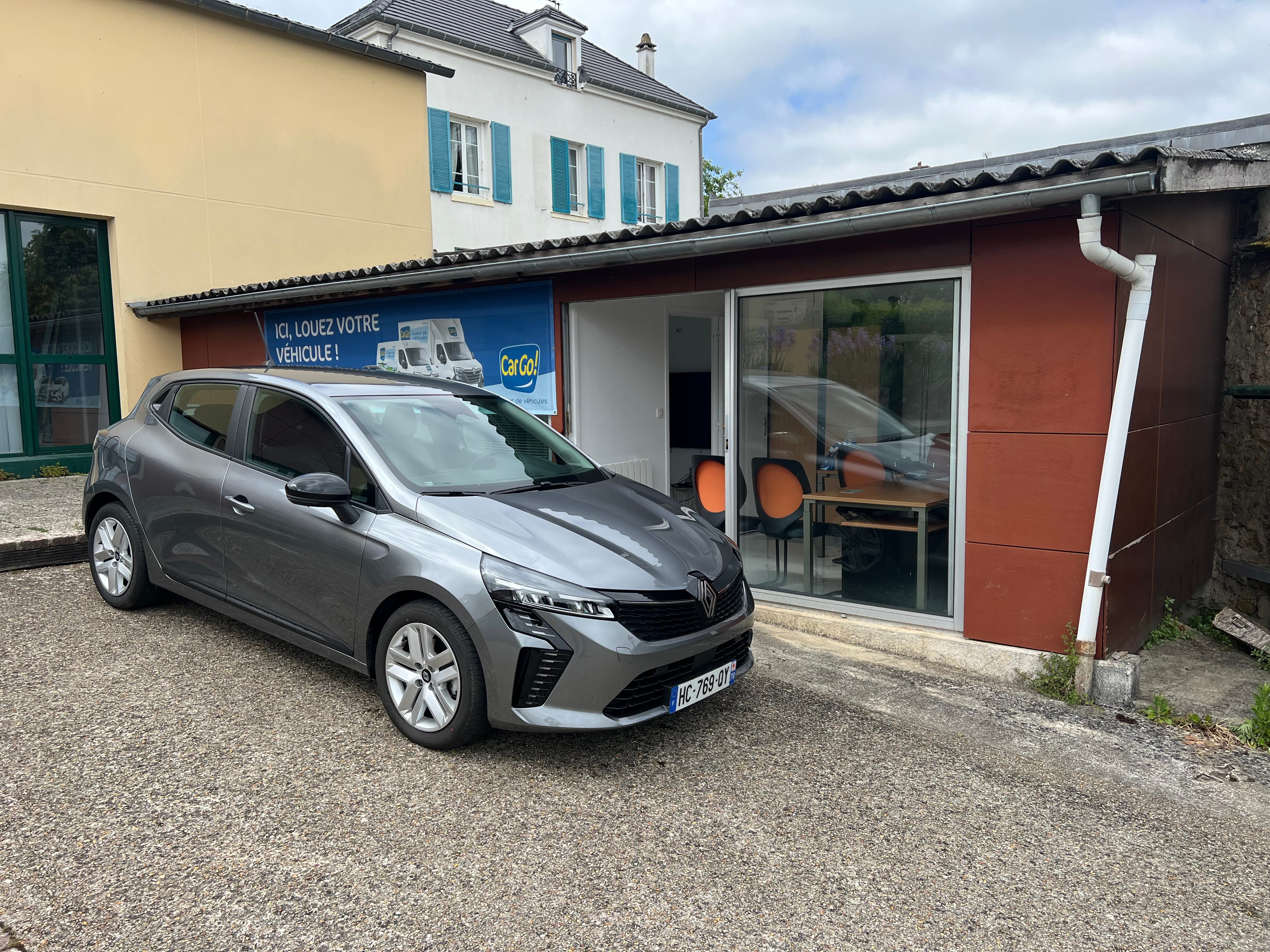 Renault Clio E-tech avec GPS