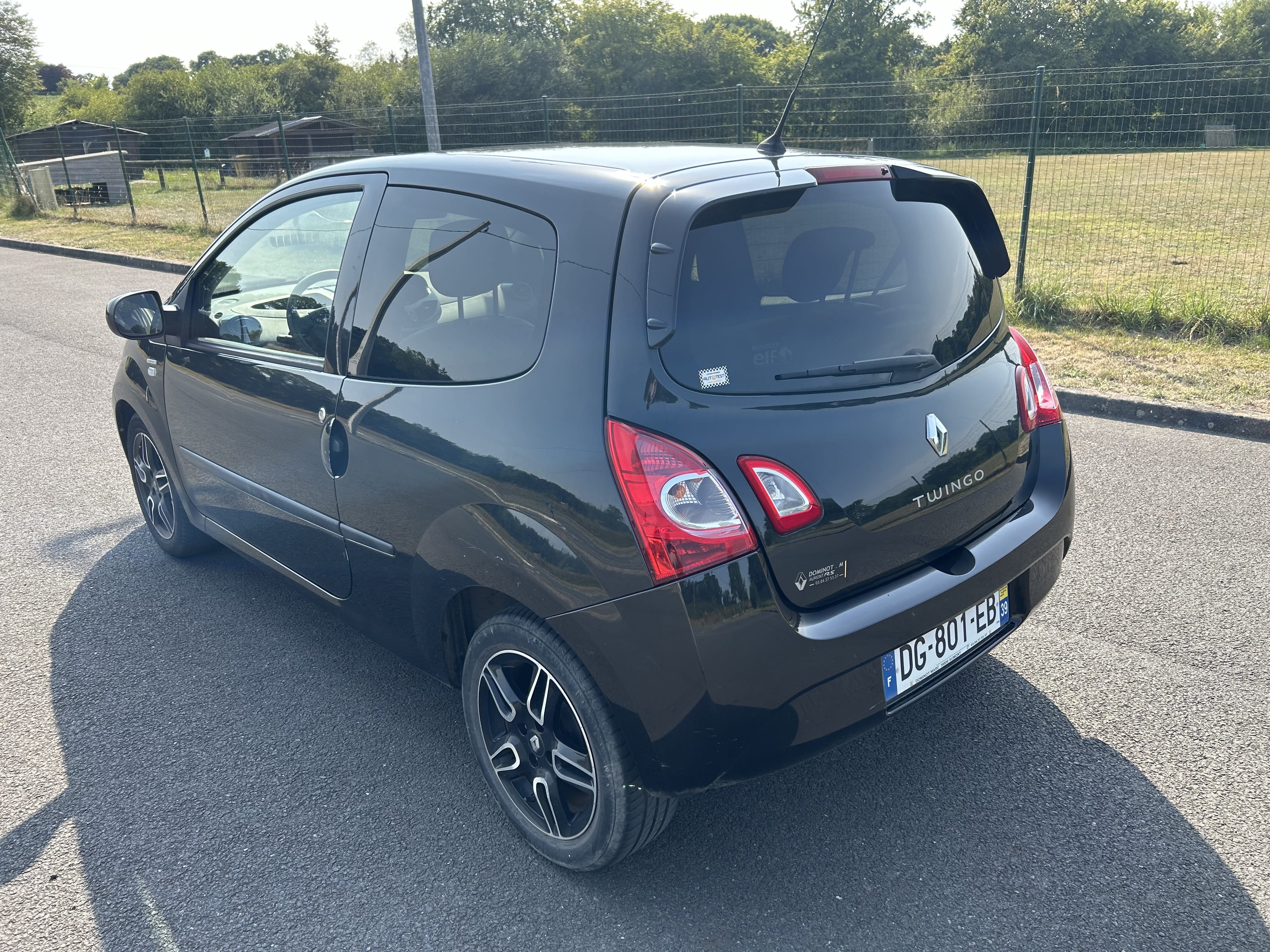 Renault Twingo II avec Entrée audio / iPod