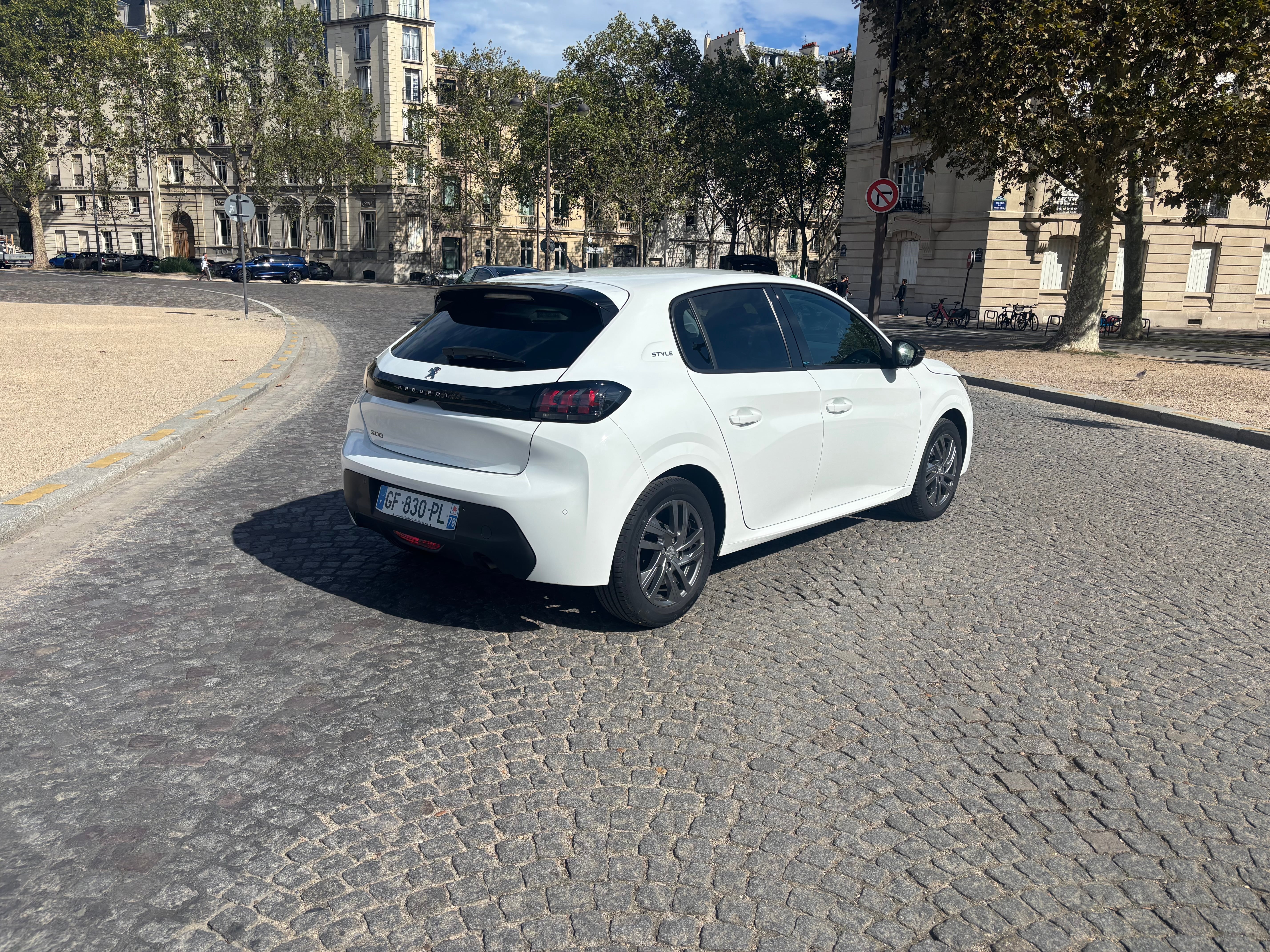 Peugeot 208 avec Climatisation