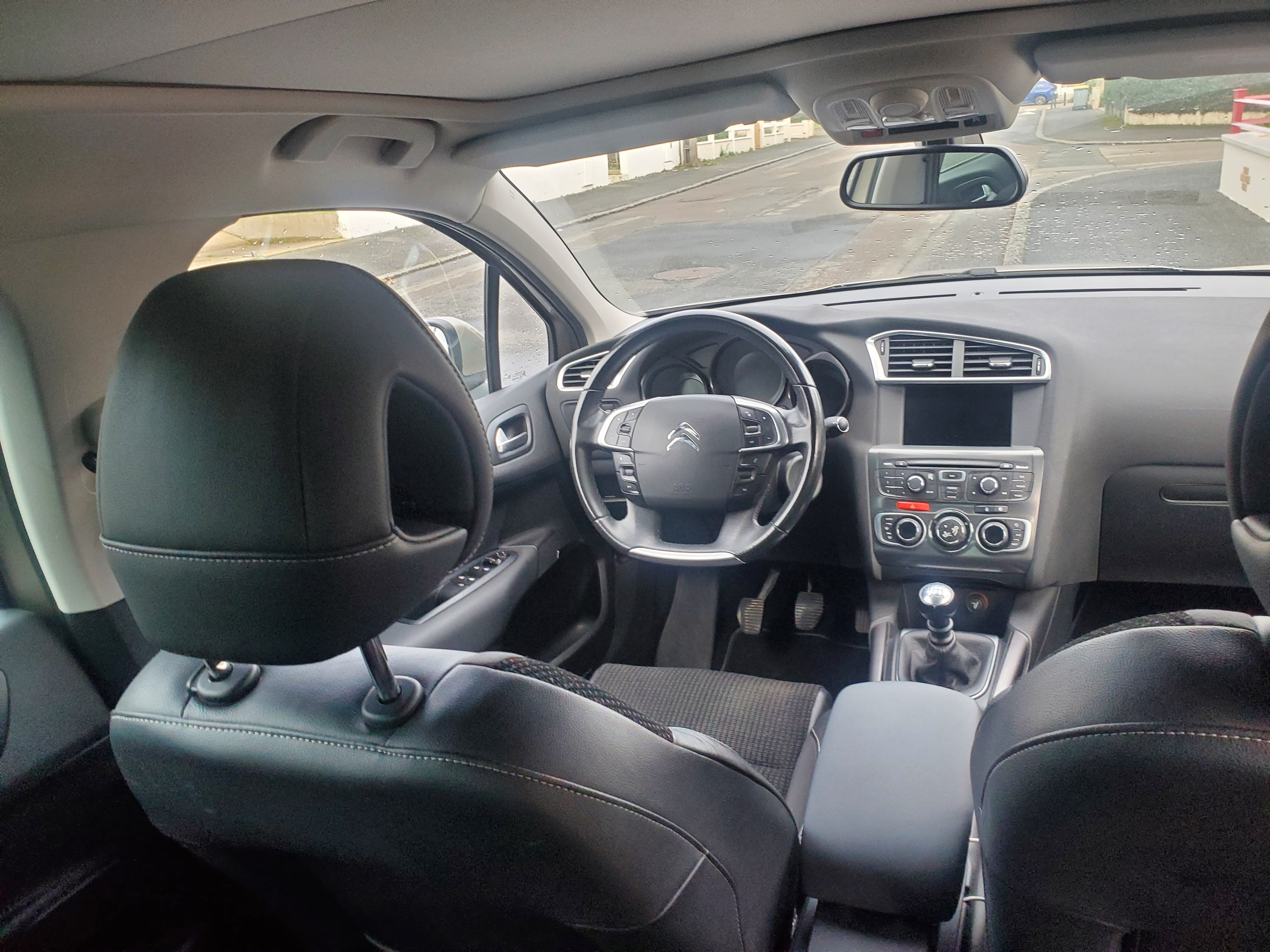 Citroen C4 avec GPS