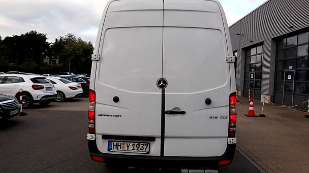 Mercedes Sprinter 24/7, Kasten 3,26 x 1,75 m Ladefläche (Hänger möglich, Aufpreis) mit Navigationsgerät