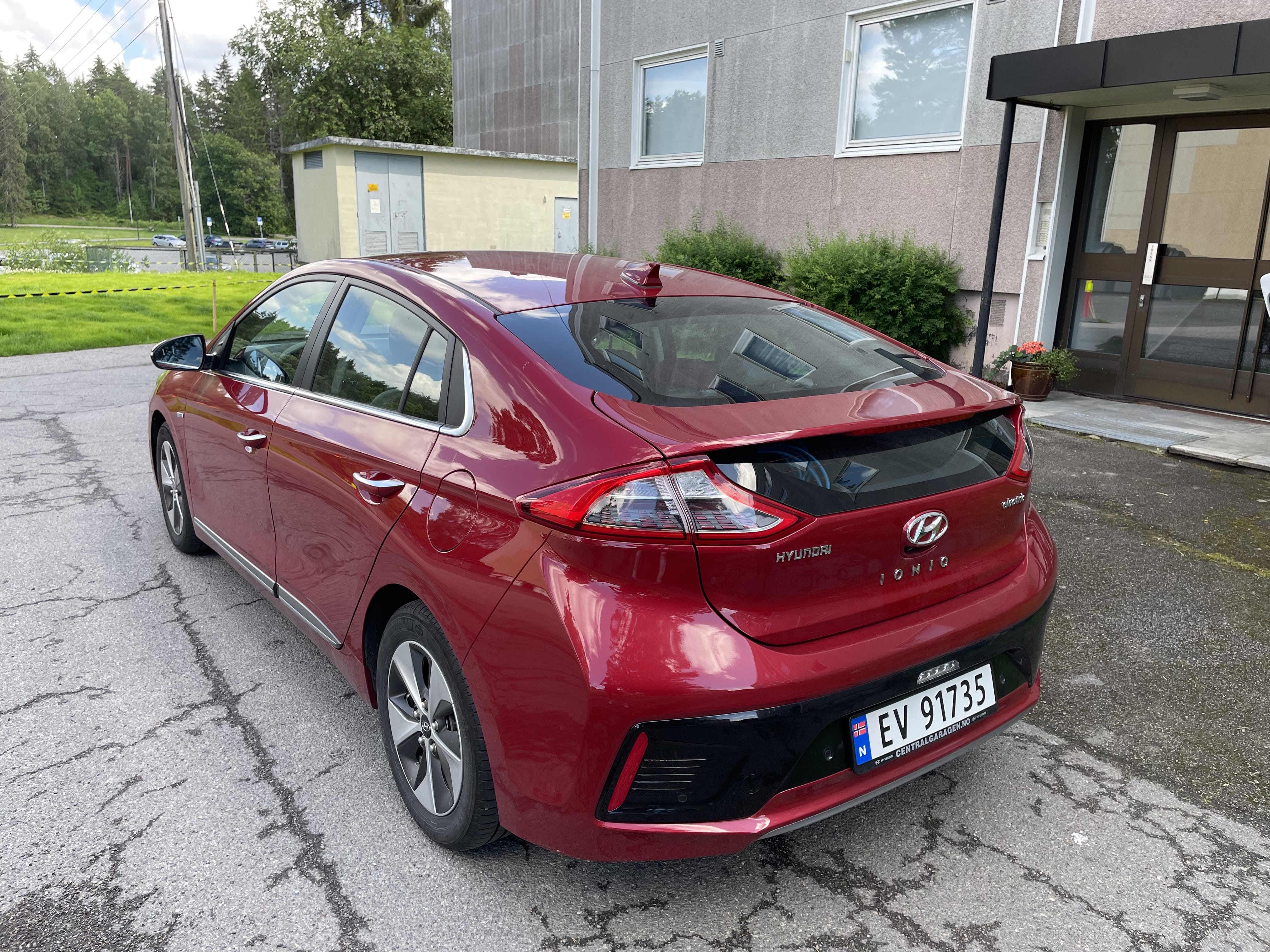 Hyundai Ioniq with Bluetooth audio