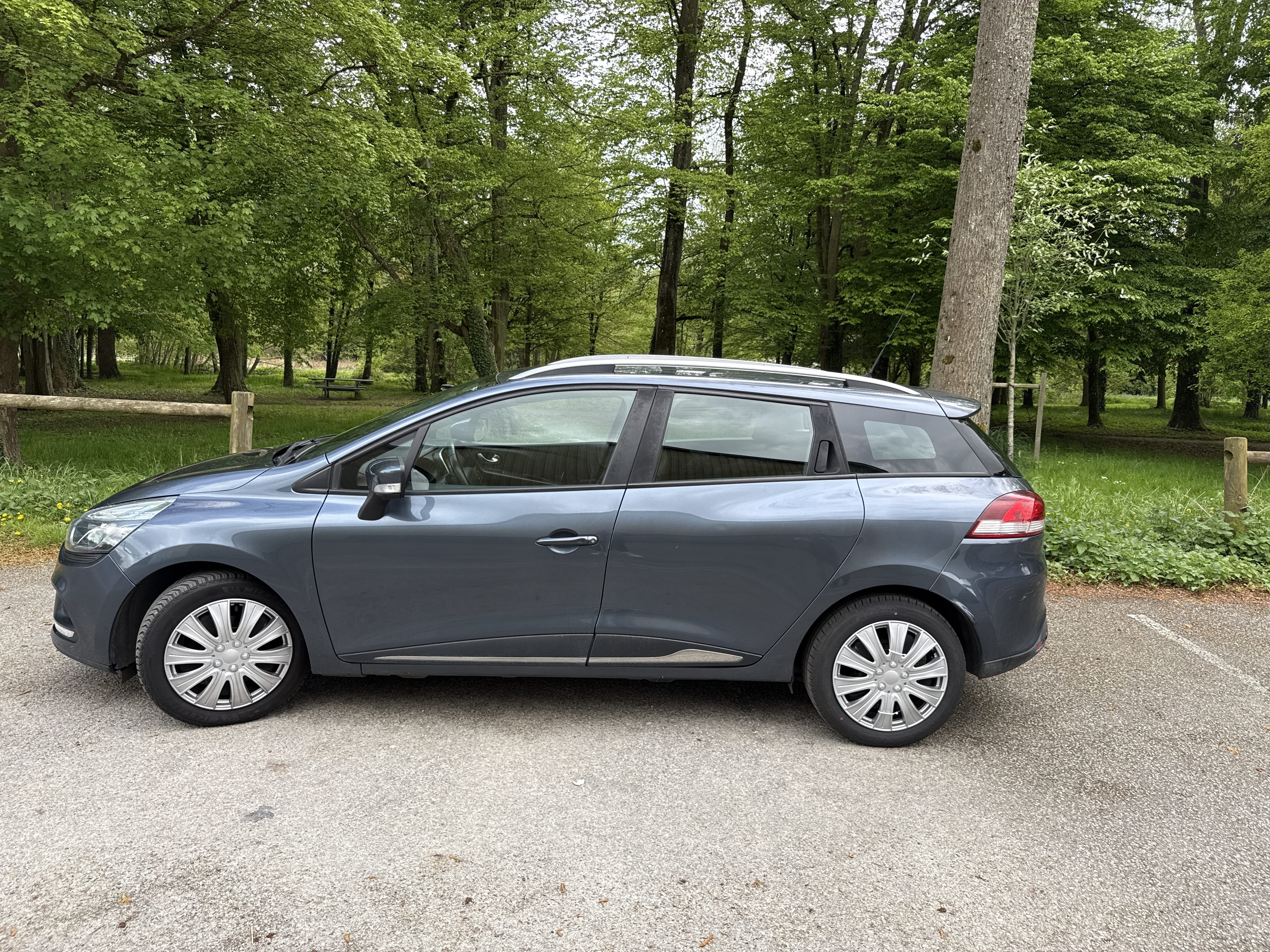 Renault Clio Estate avec Climatisation