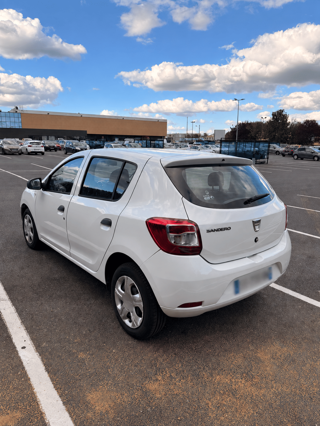 Dacia Sandero avec GPS