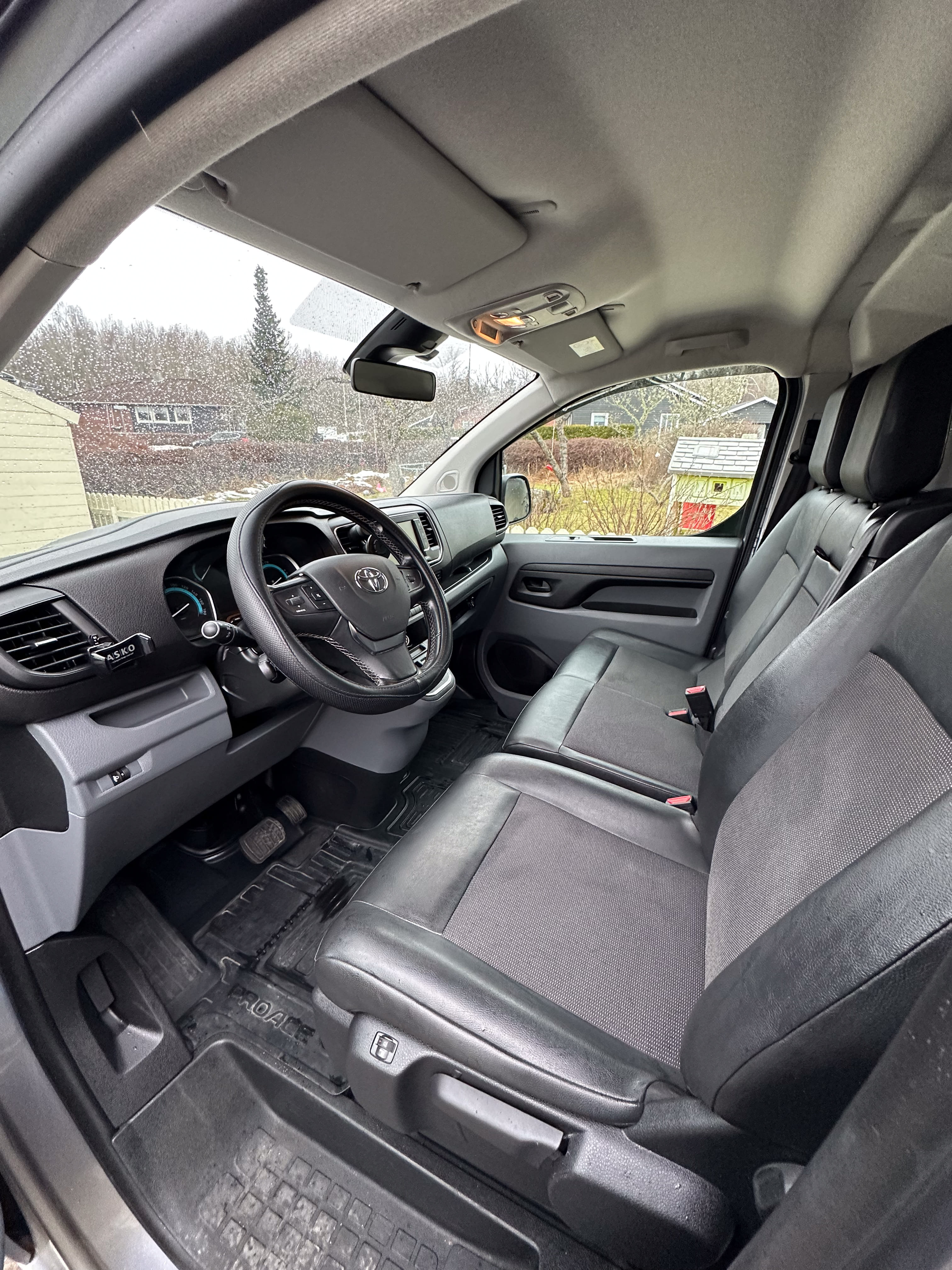 Toyota Proace Varebil med GPS