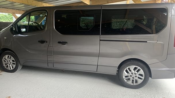 Opel Vivaro avec Climatisation
