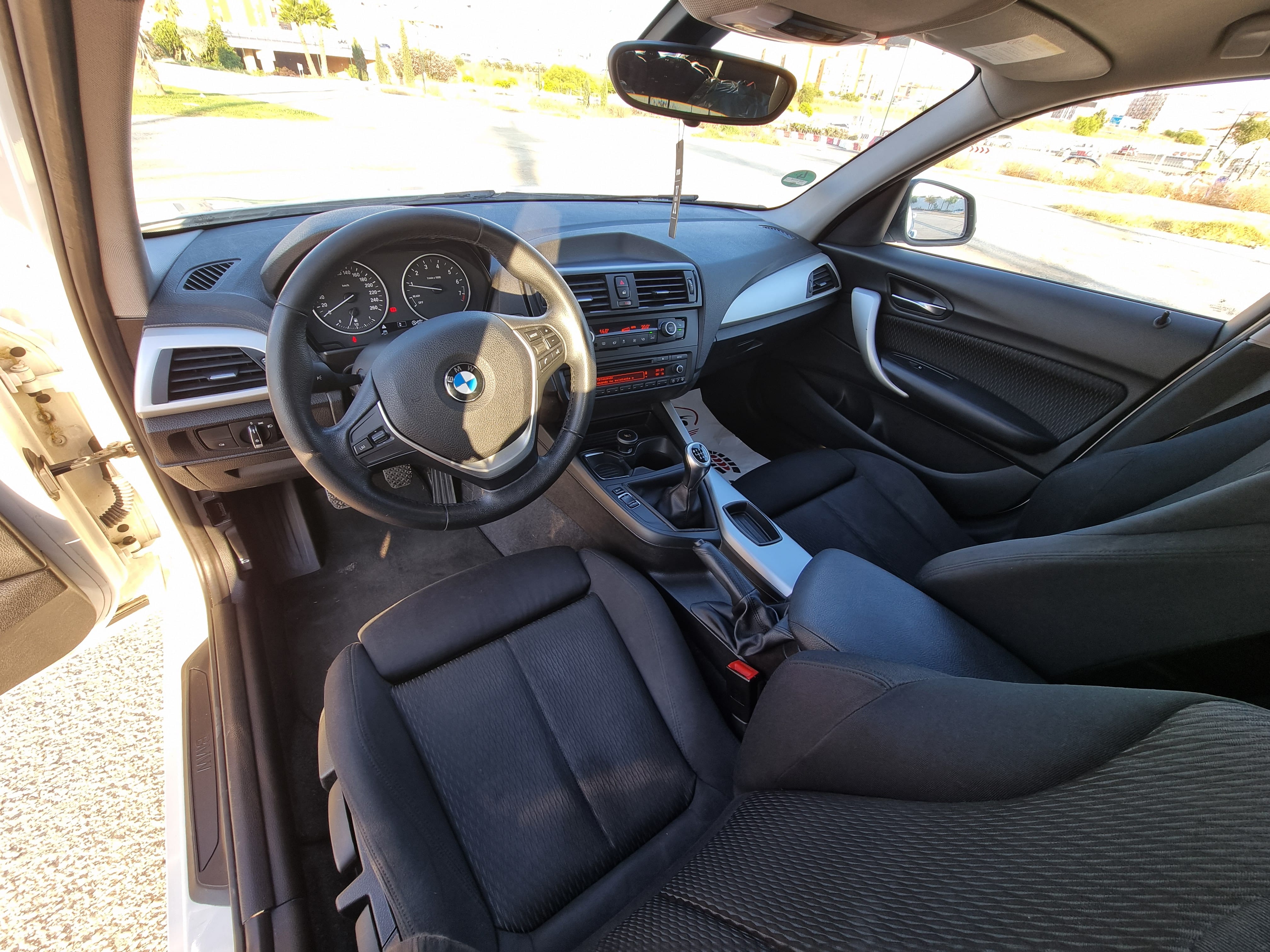 BMW Serie 1 con Entrada de Audio/iPod