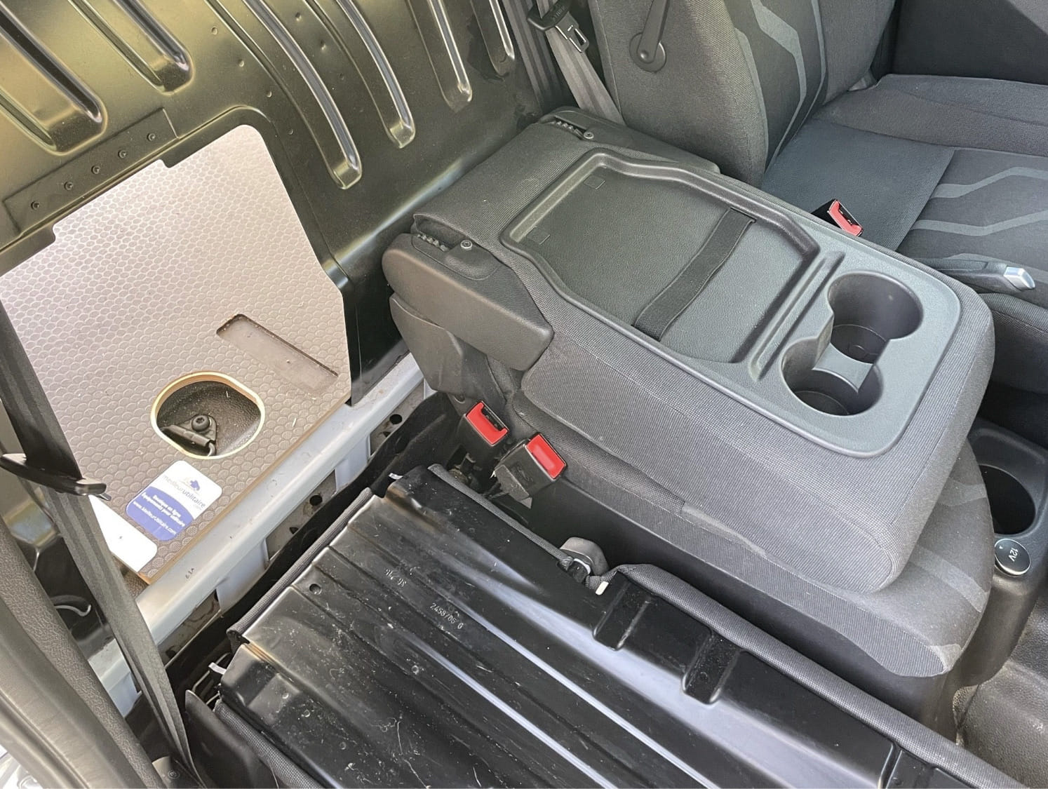 Ford Transit Connect avec Pneus neige