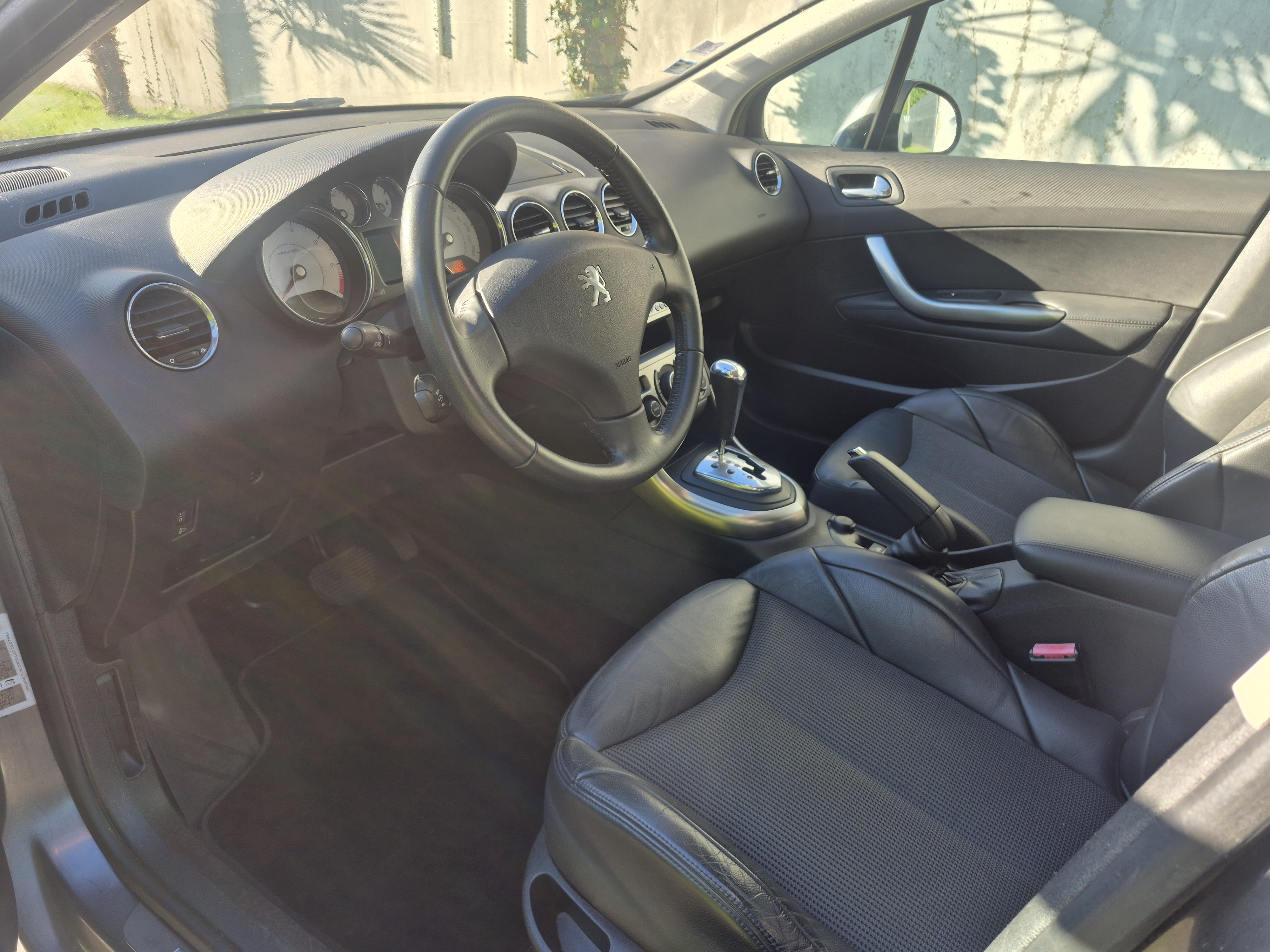 Peugeot 308 SW avec GPS