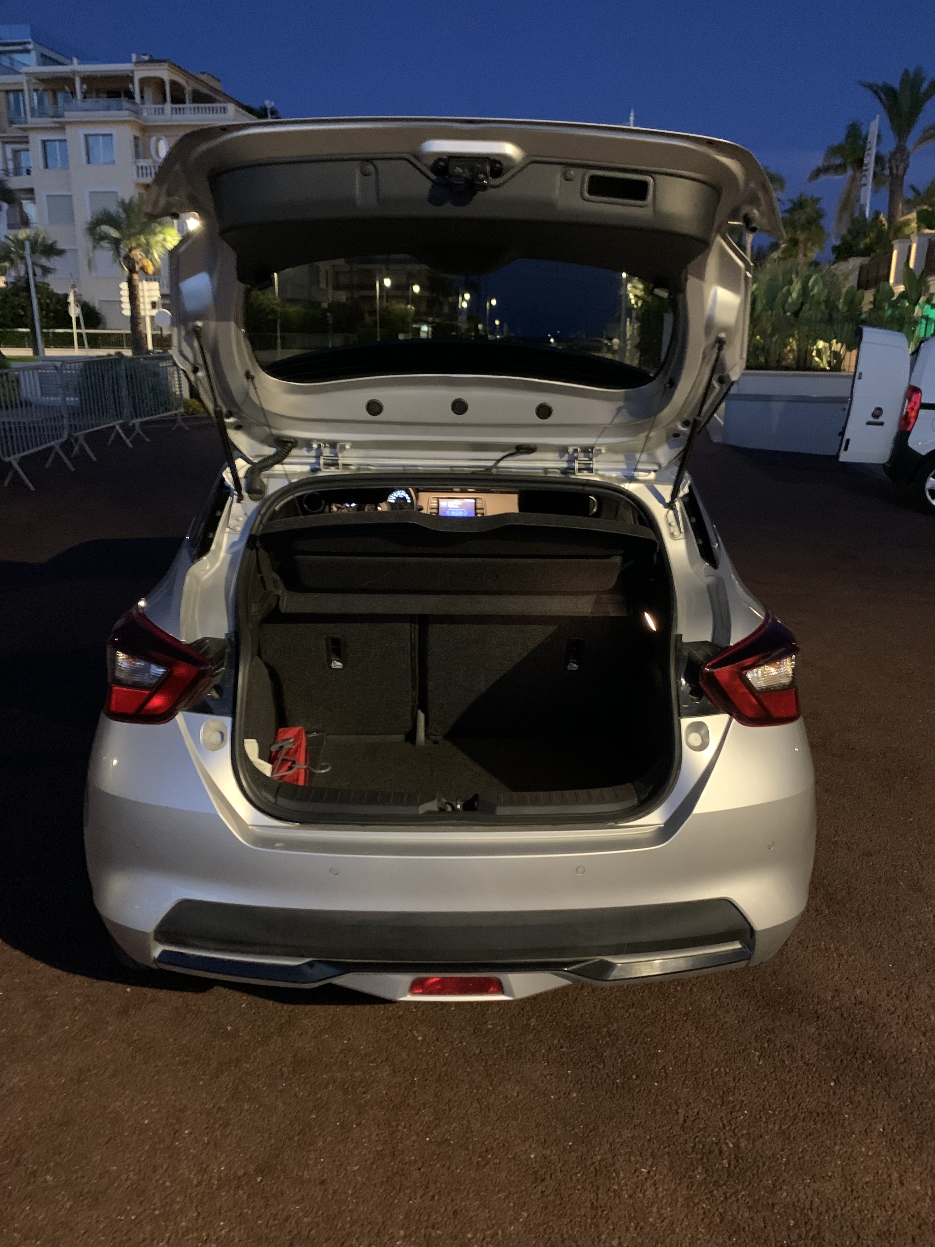 Nissan Micra Commerciale avec Apple CarPlay