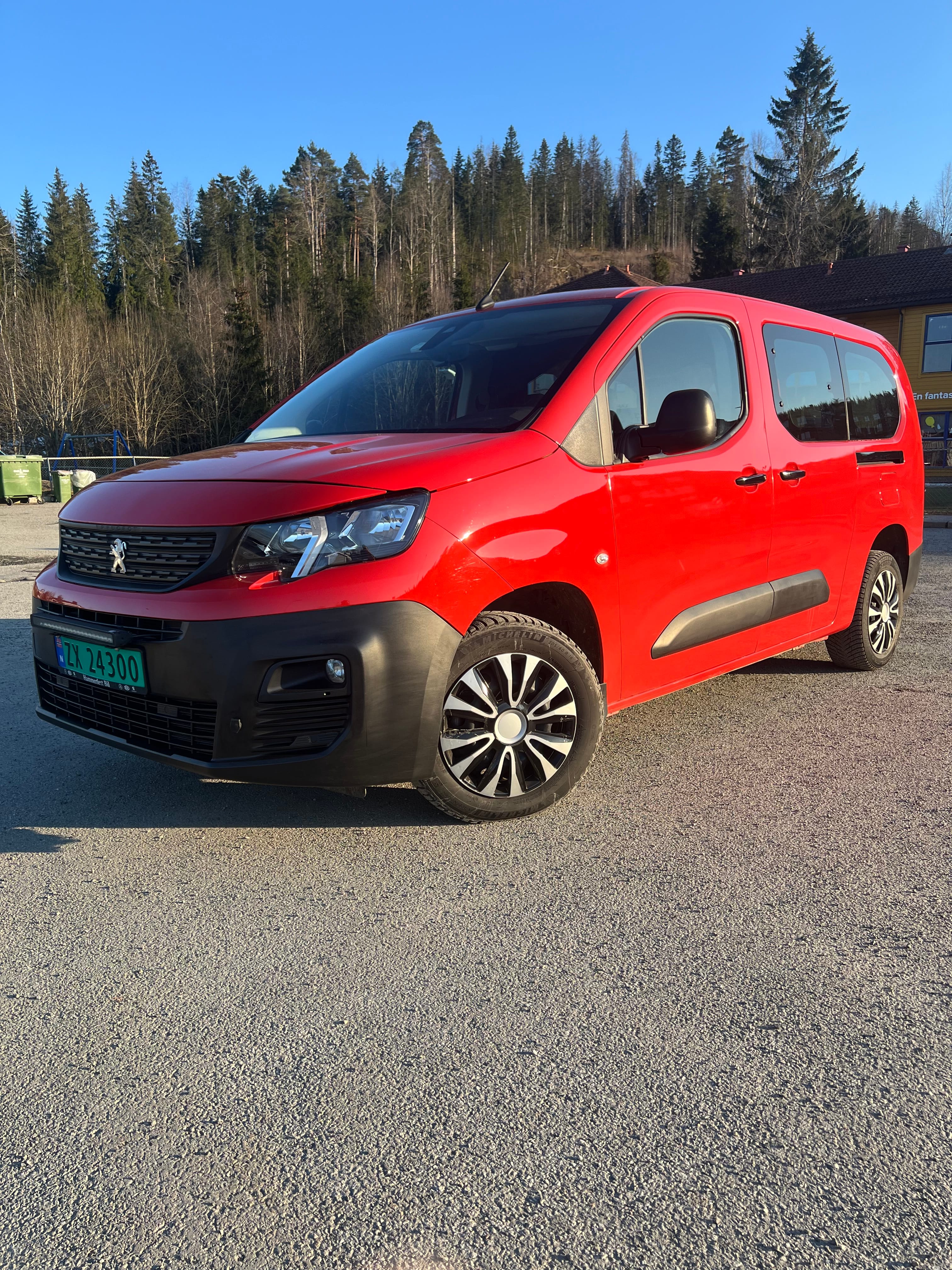 Peugeot Partner Varebil, 2021, Diesel, automatisk
