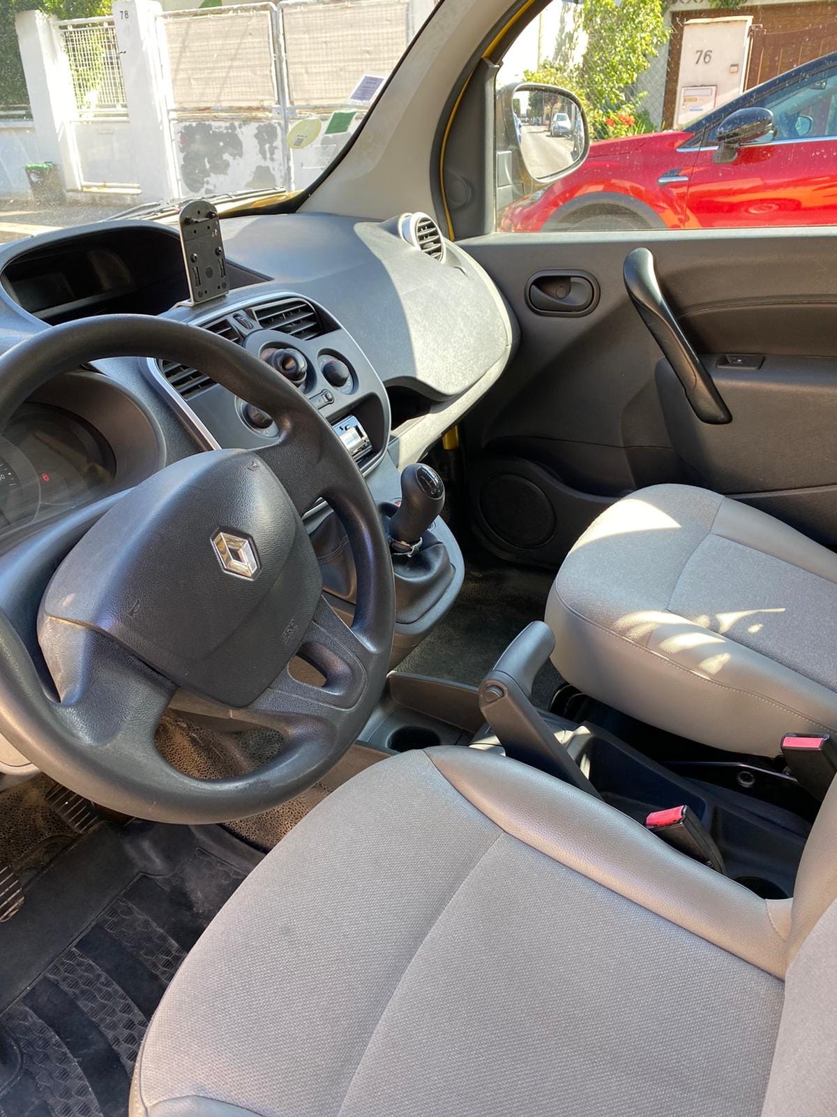 Renault Kangoo Fourgon avec Entrée audio / iPod