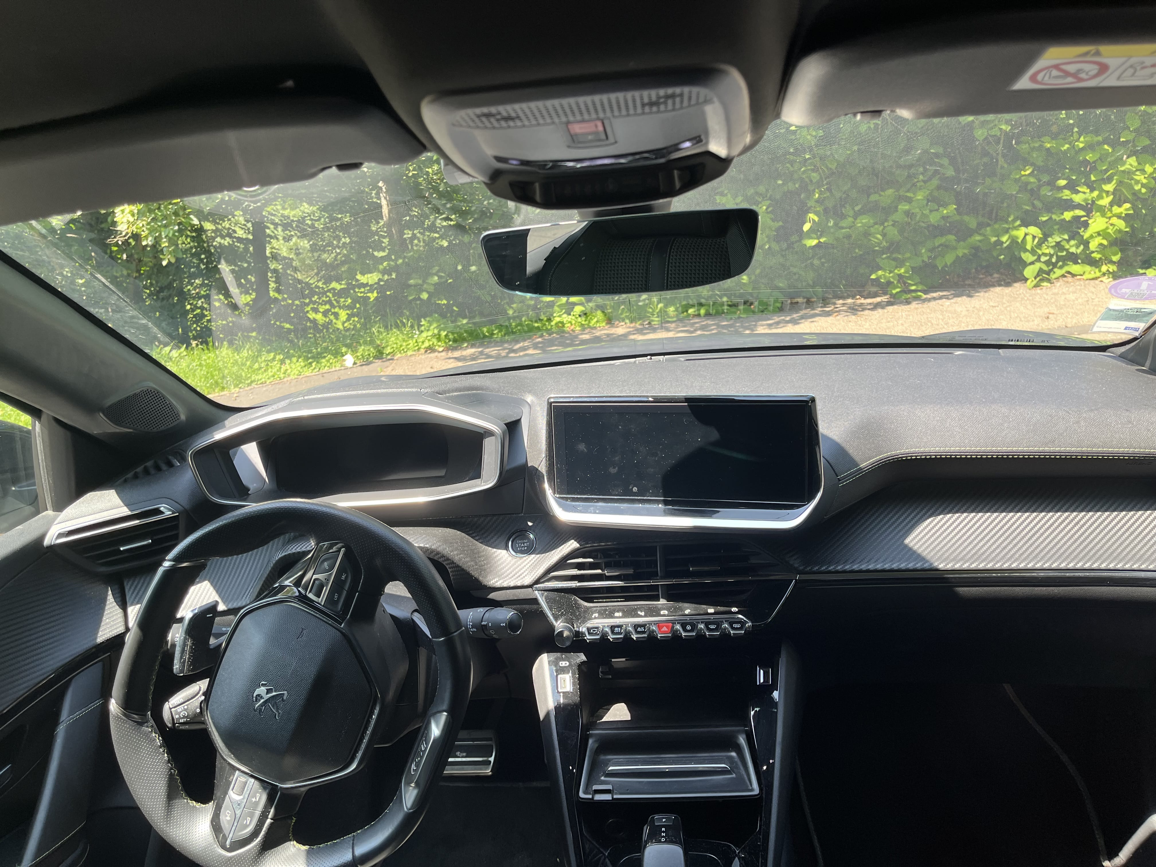 Peugeot 208 GT Line avec GPS