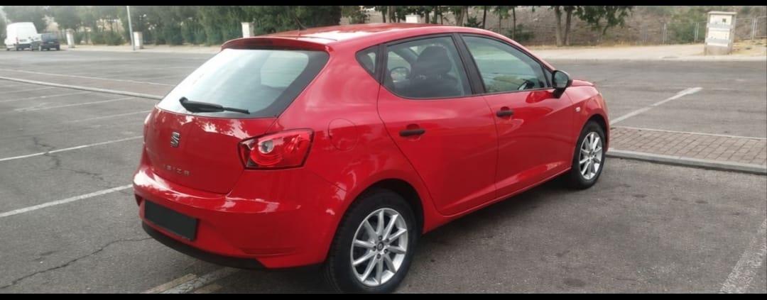 Seat Ibiza con Radio 