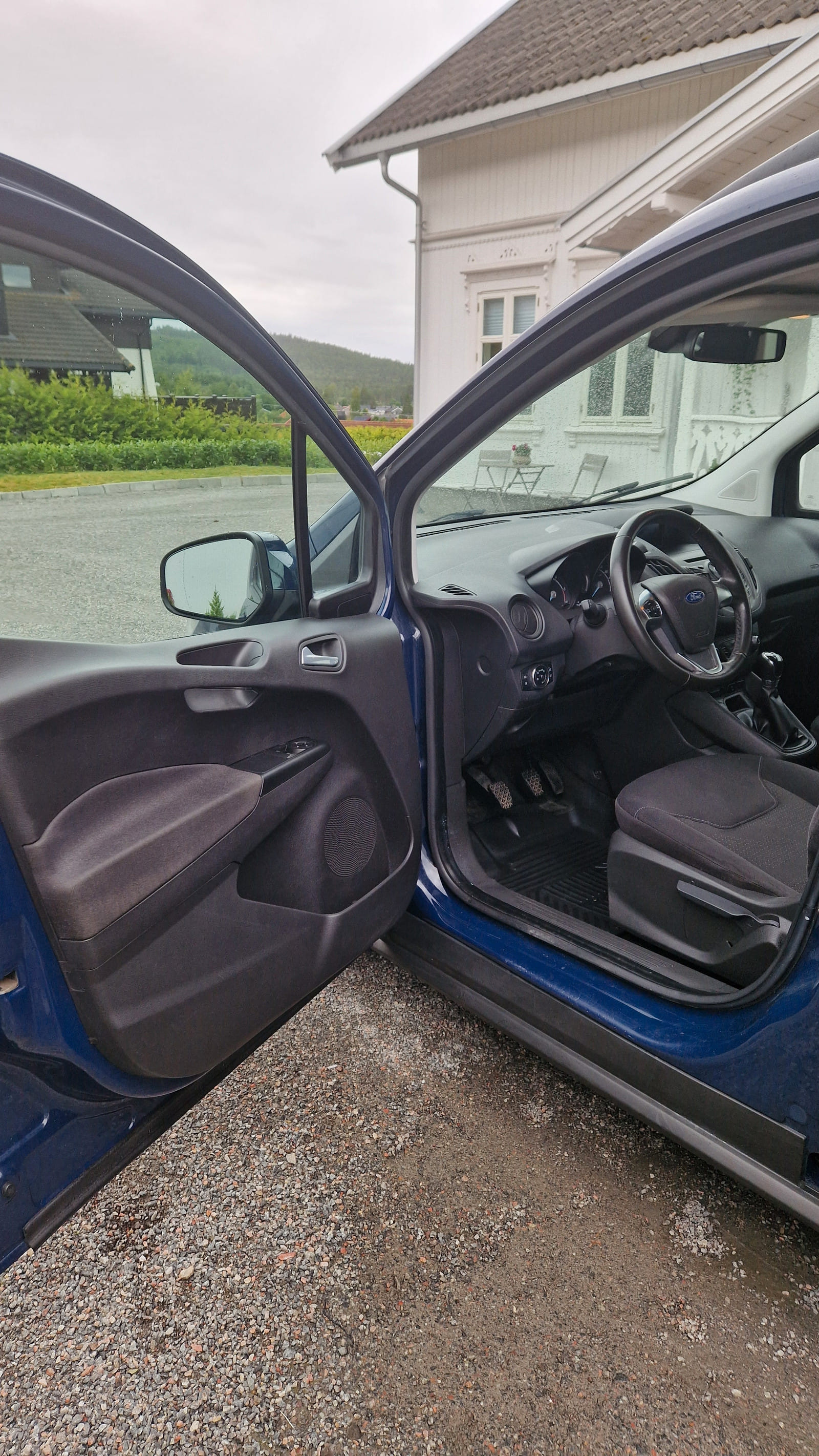 Ford Courier
